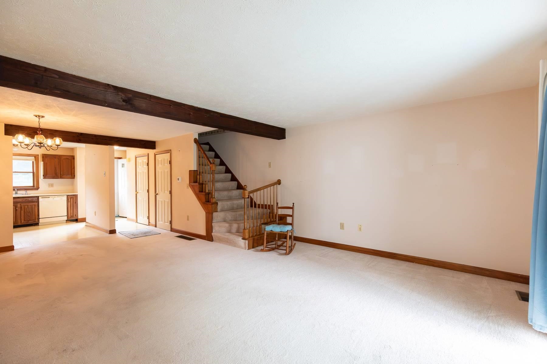 1400 Turnpike Road Property Photo 13