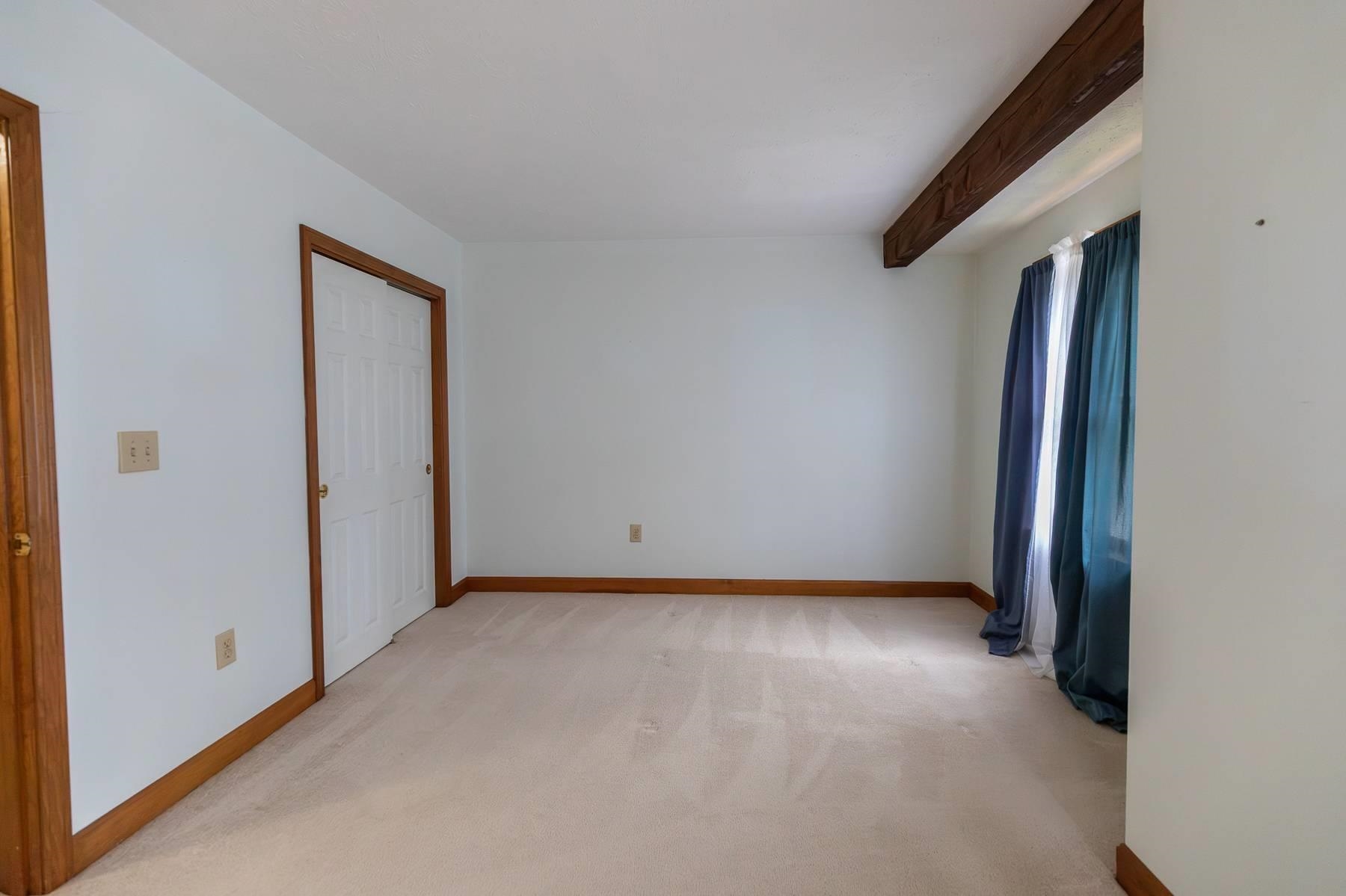 1400 Turnpike Road Property Photo 17
