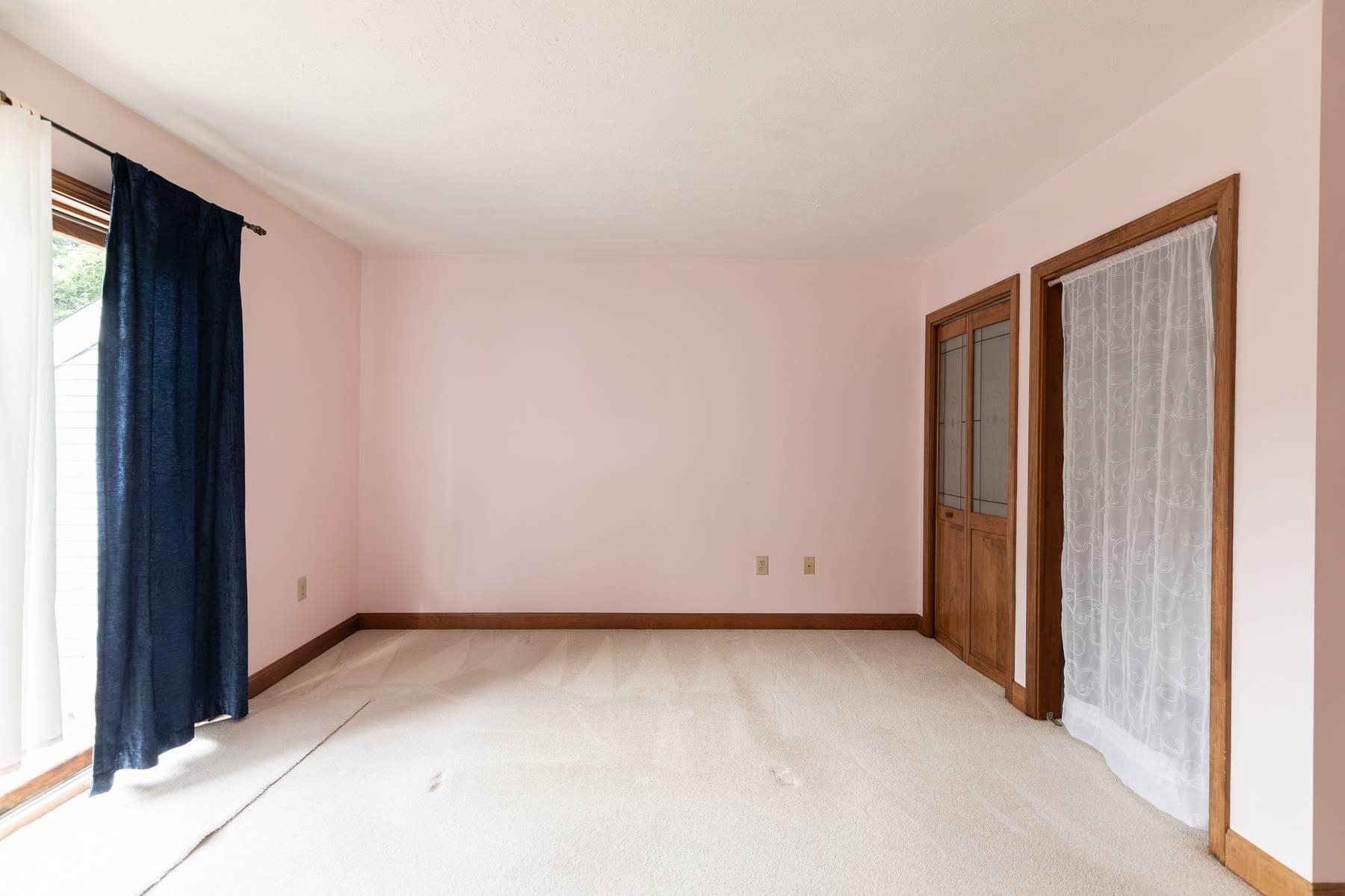 1400 Turnpike Road Property Photo 29