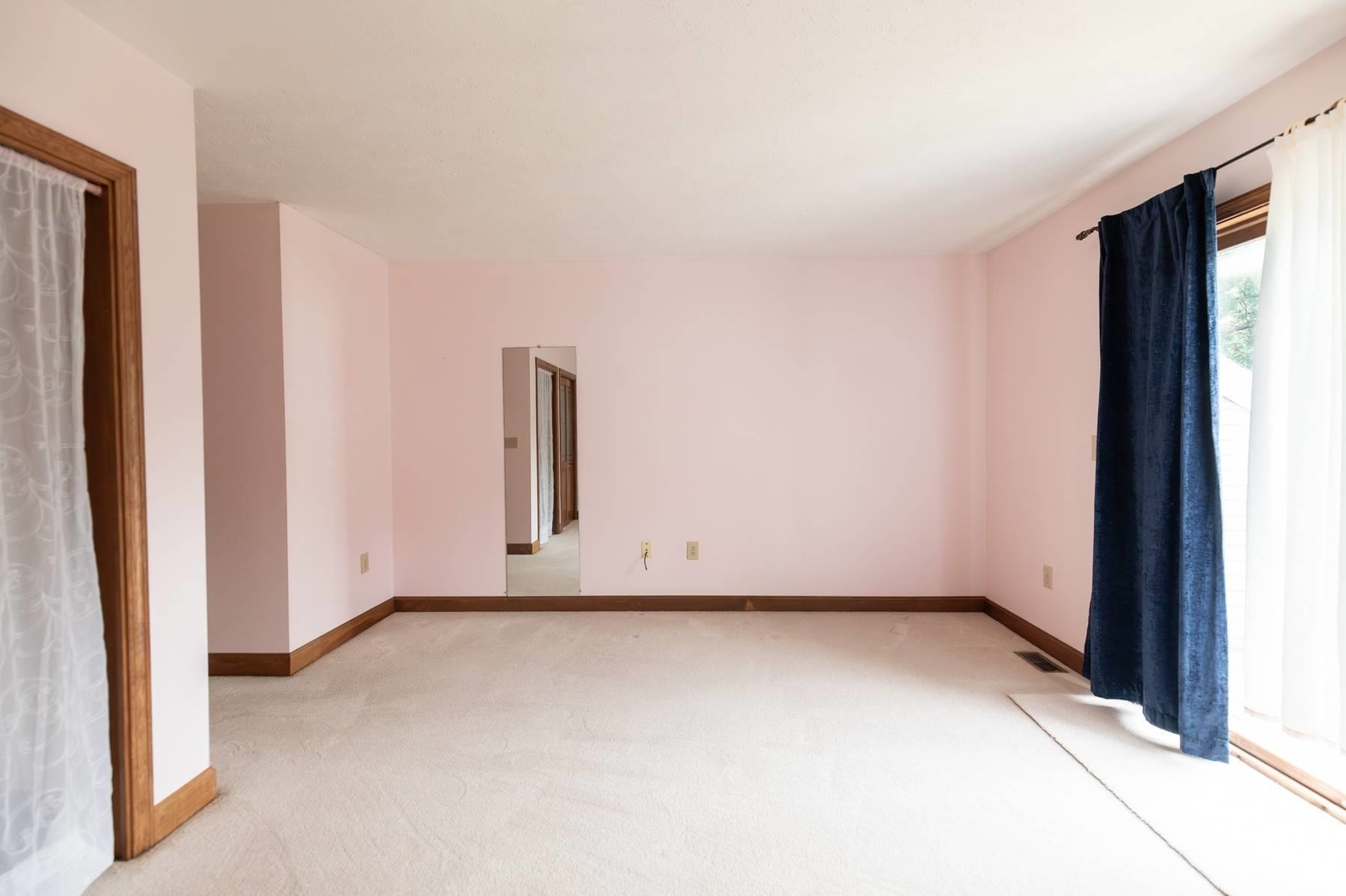 1400 Turnpike Road Property Photo 33