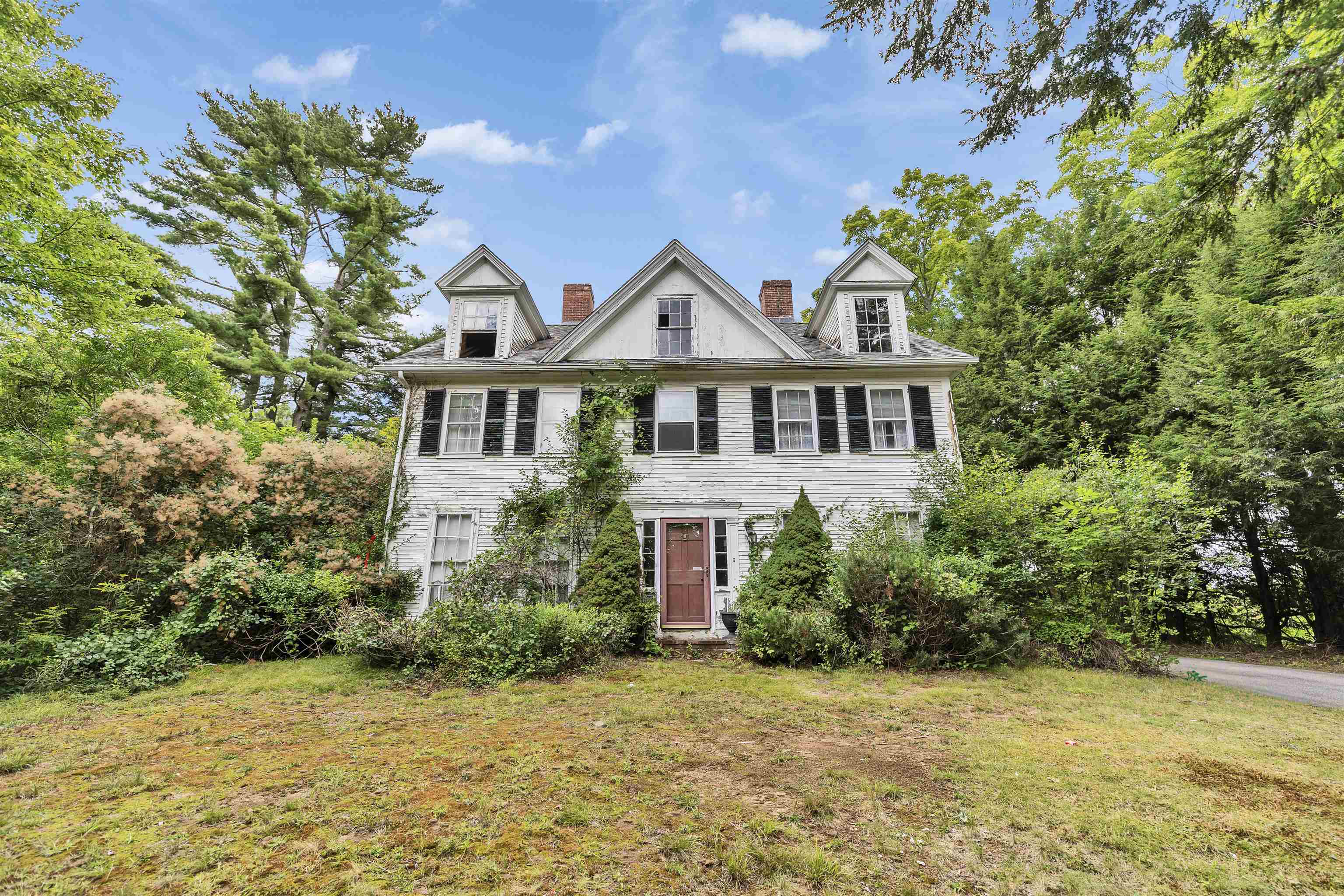 5 Old Jaffrey Road Property Photo 1
