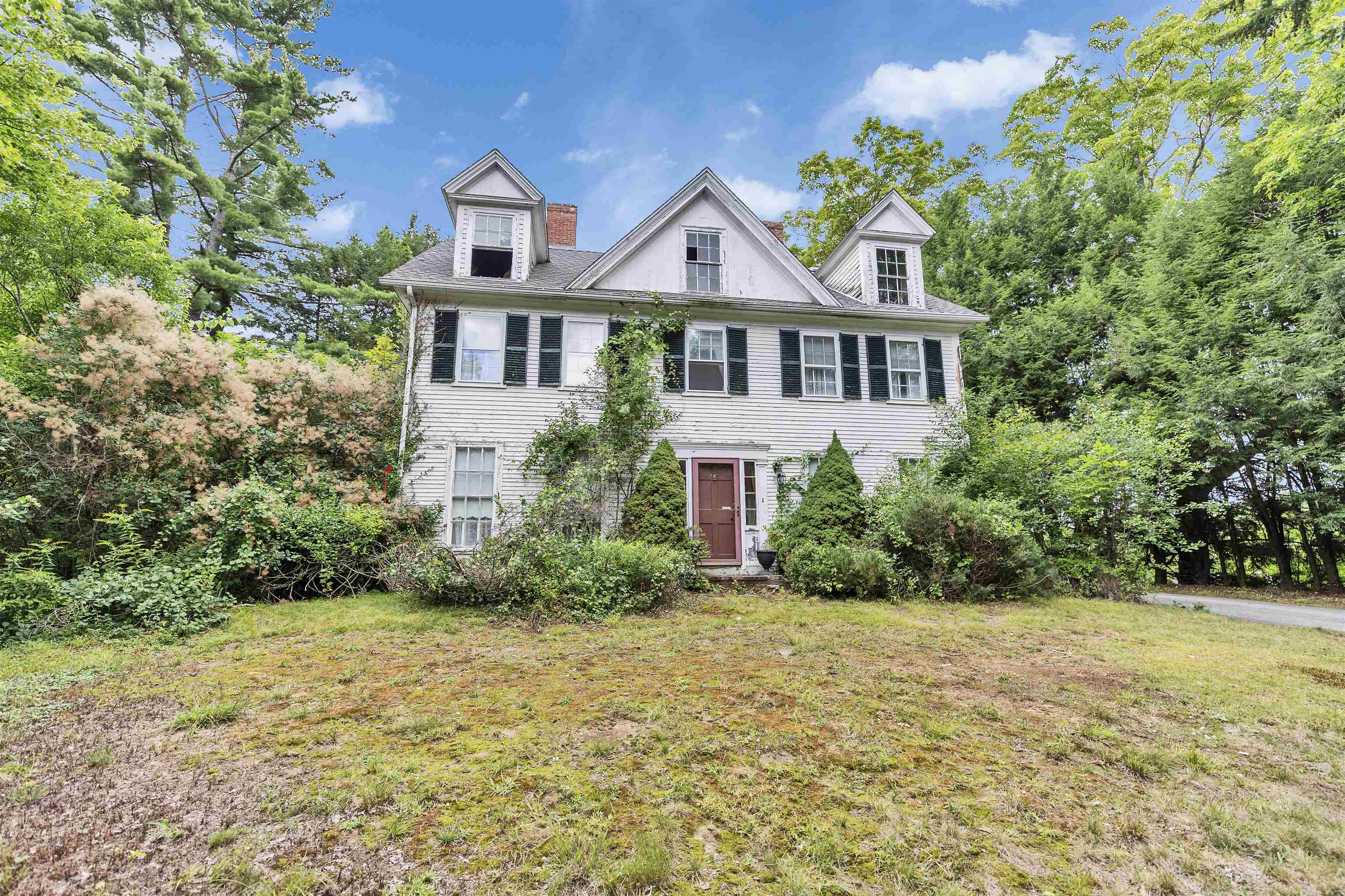 5 Old Jaffrey Road Property Photo 2