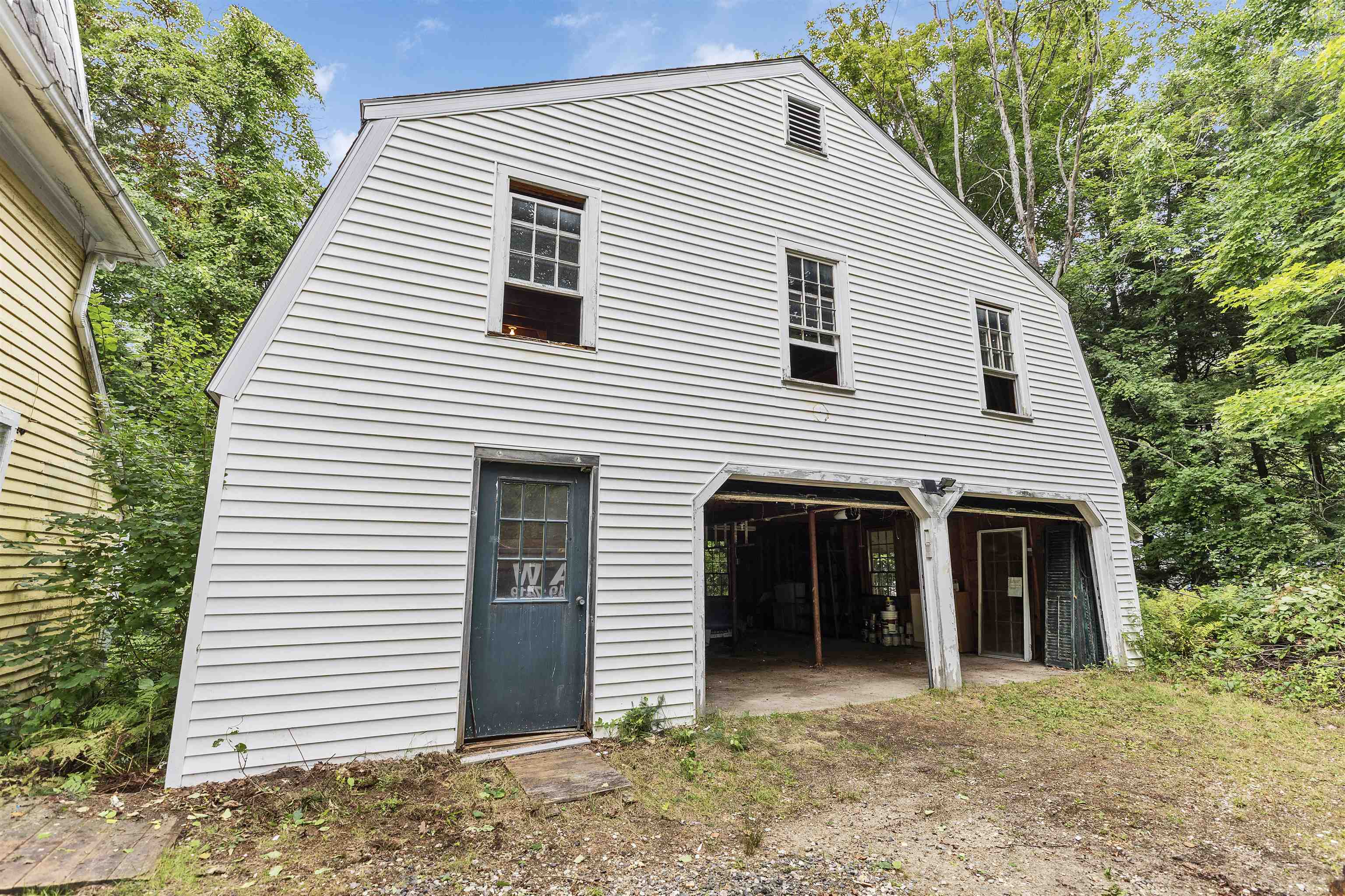 5 Old Jaffrey Road Property Photo 9