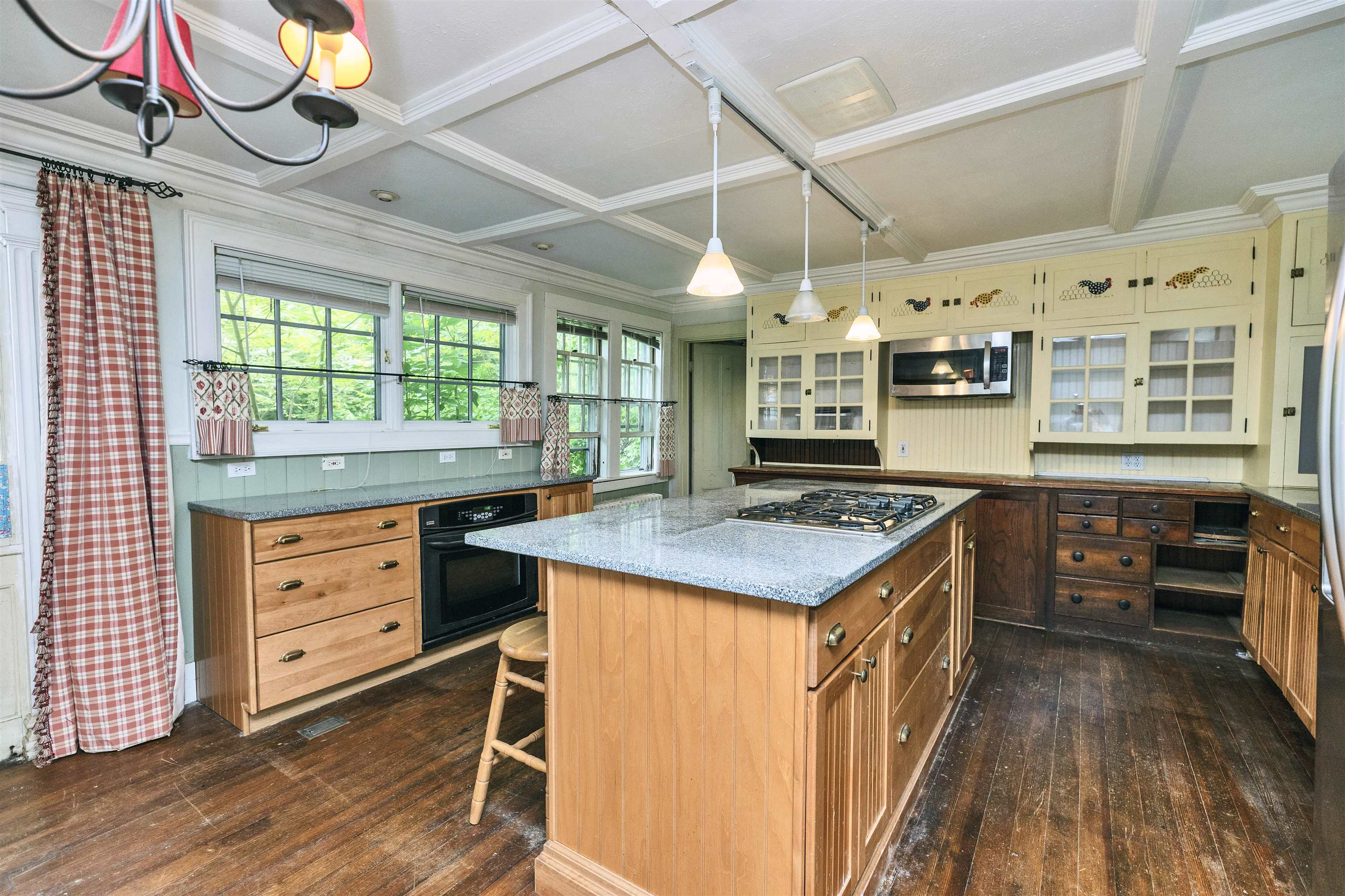 5 Old Jaffrey Road Property Photo 15