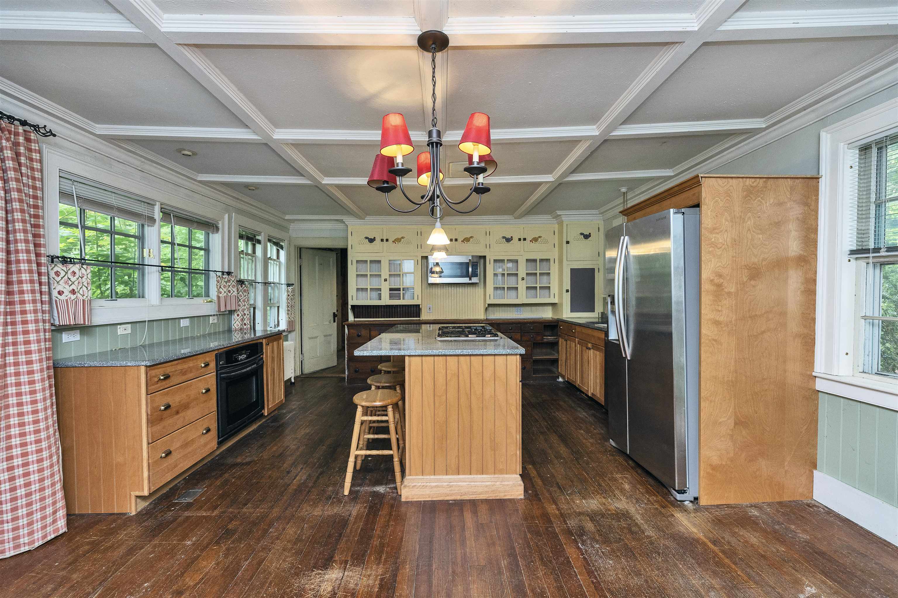 5 Old Jaffrey Road Property Photo 17