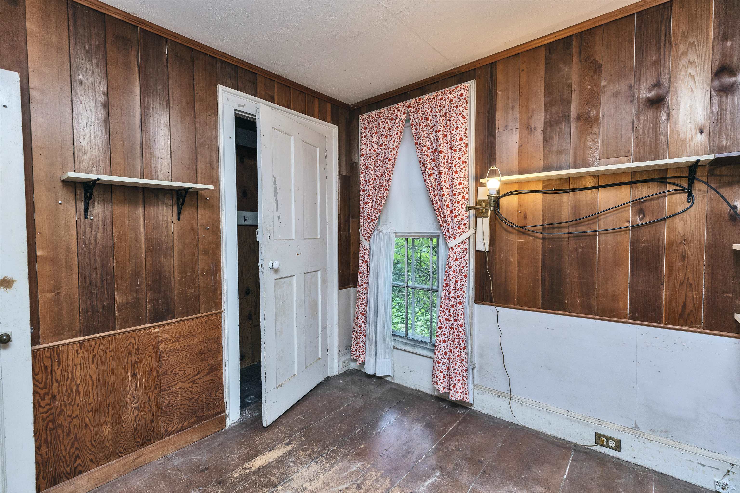 5 Old Jaffrey Road Property Photo 23