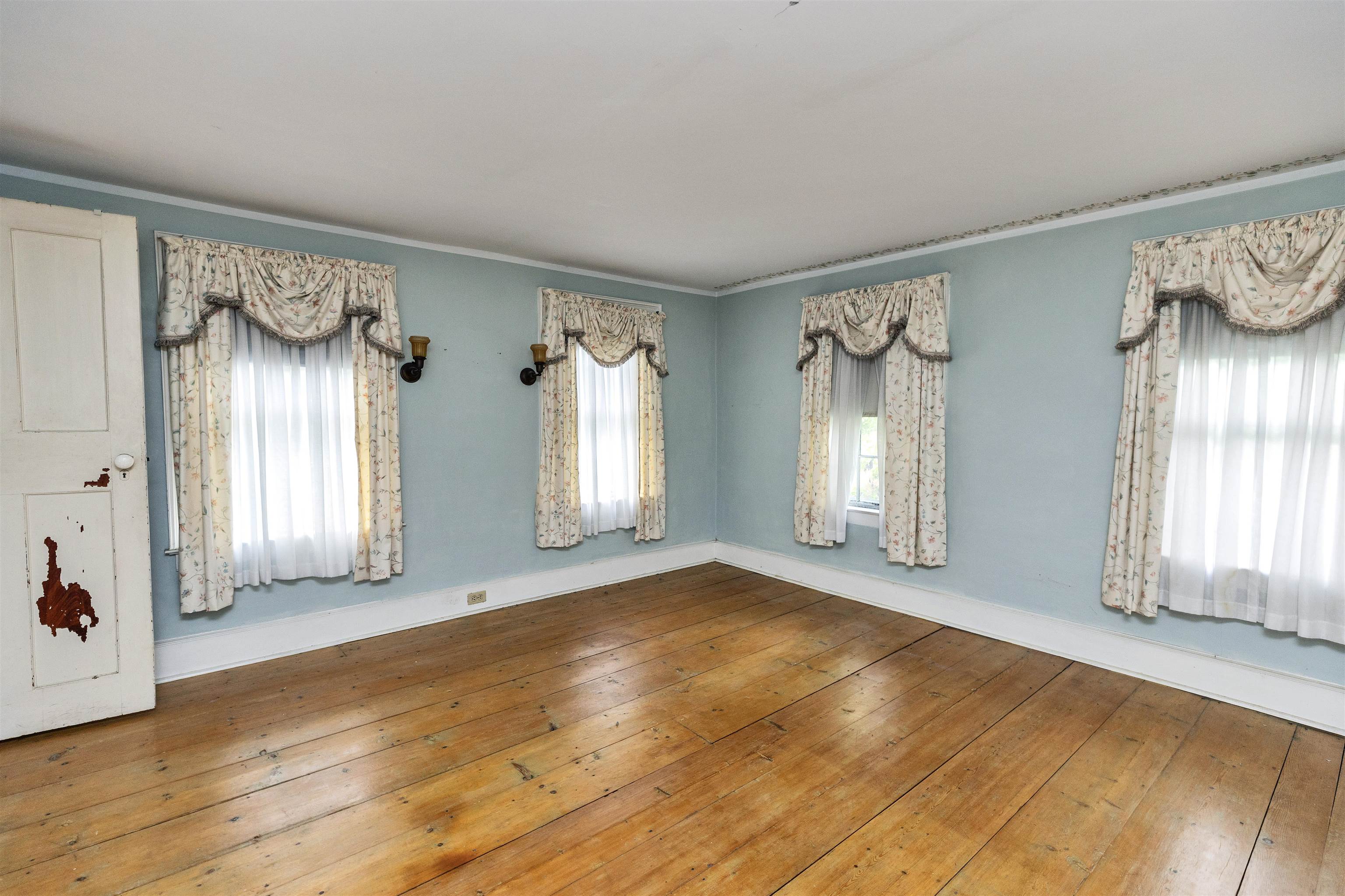 5 Old Jaffrey Road Property Photo 34