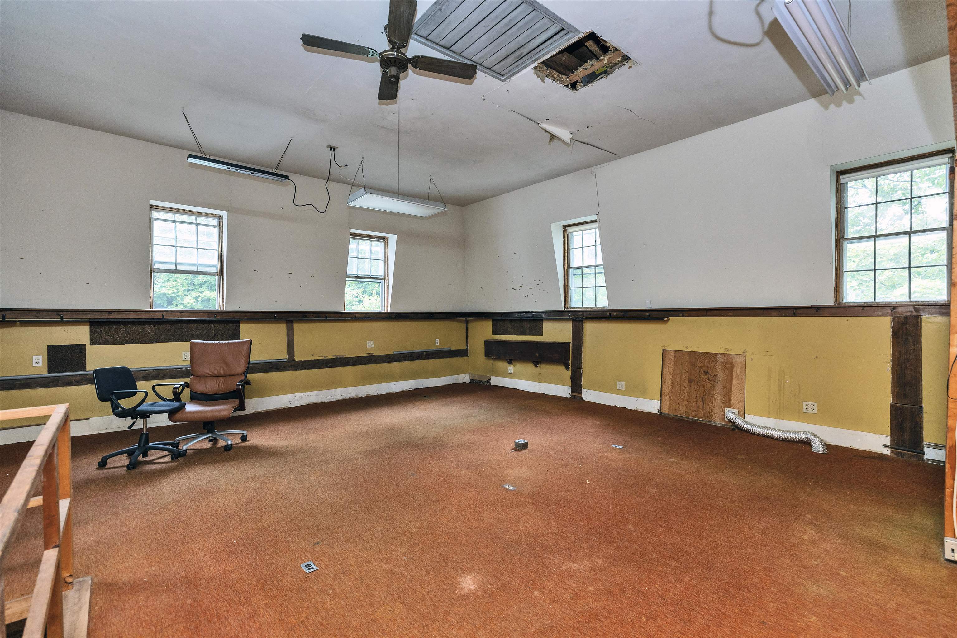 5 Old Jaffrey Road Property Photo 53