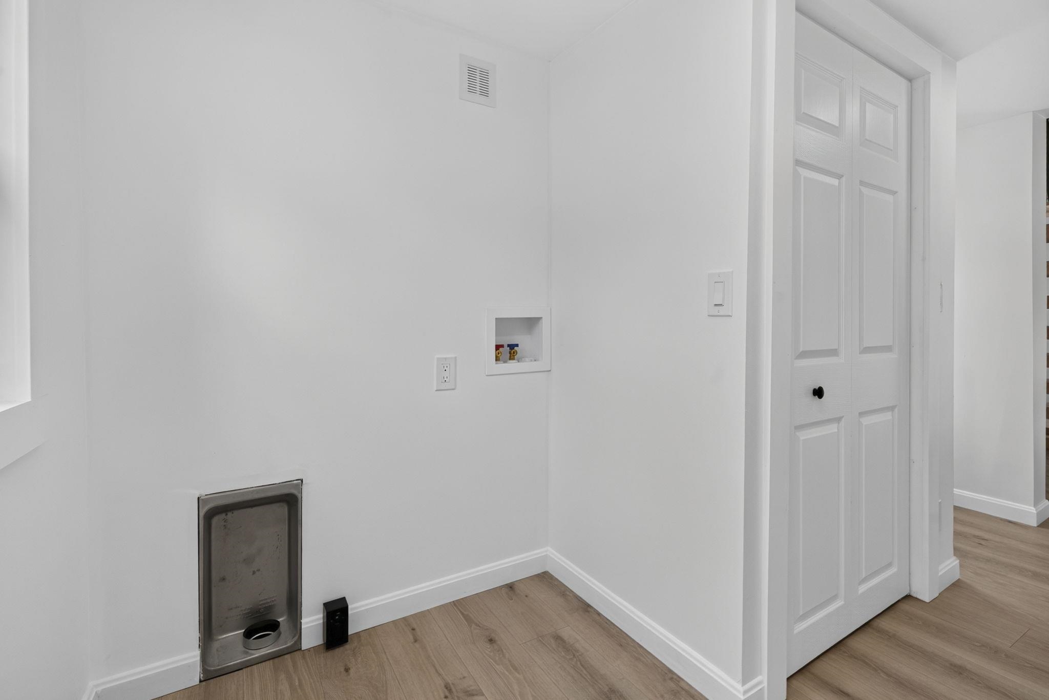 13 Fairbanks Road Property Photo 32