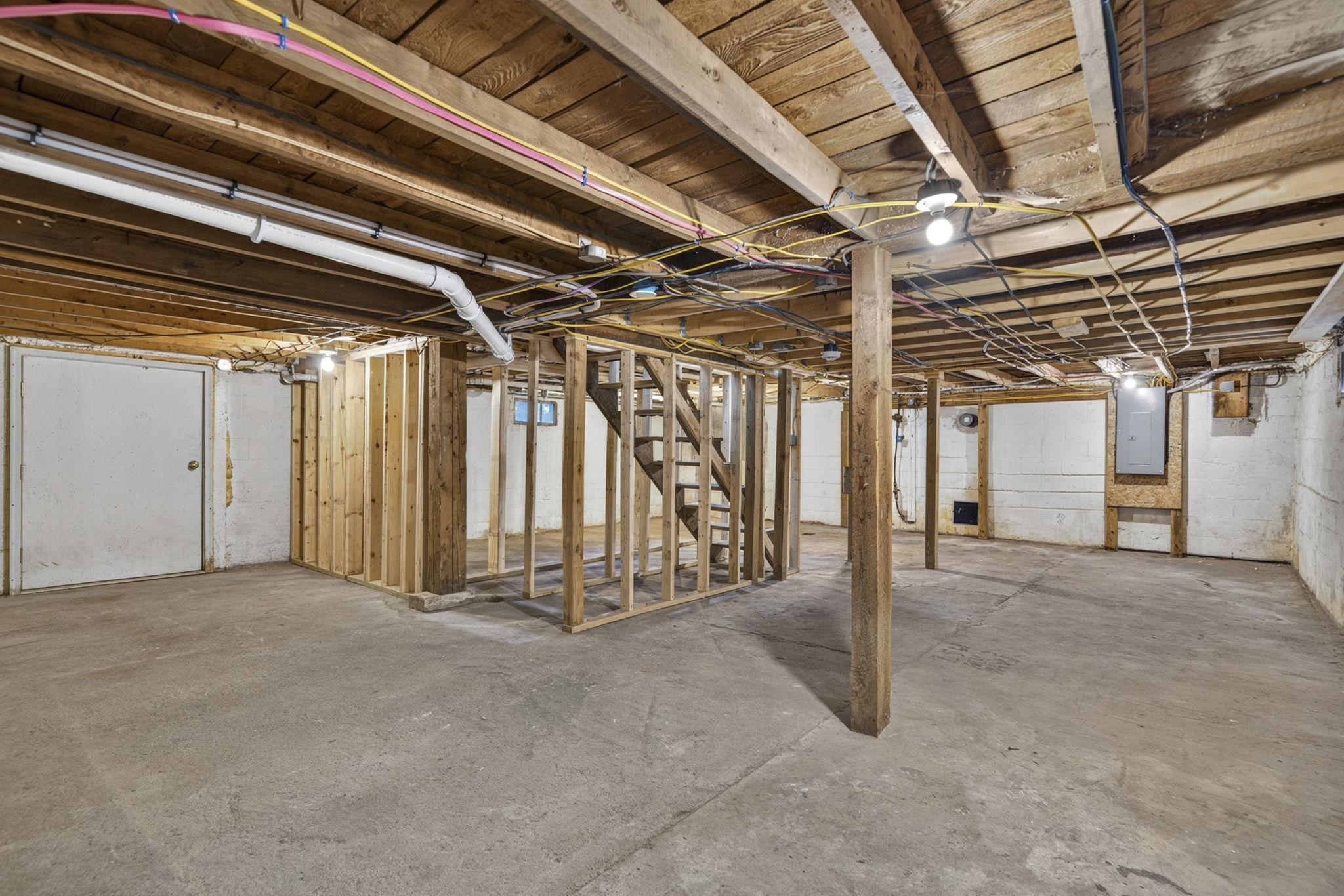 13 Fairbanks Road Property Photo 43