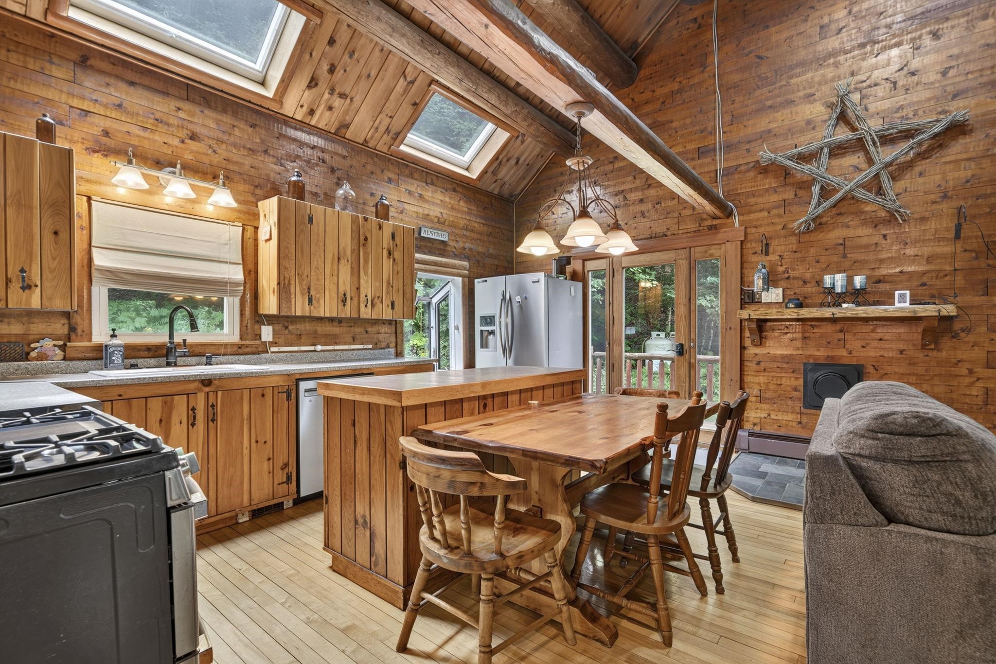 220 Hill Road Property Photo 10