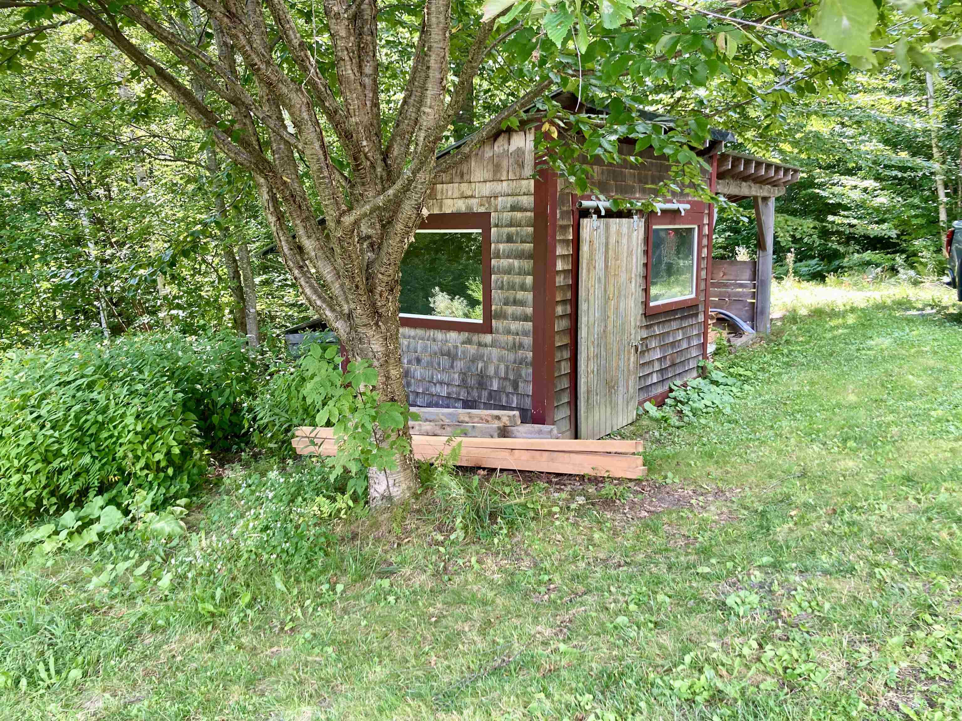 699 Salaki Road Property Photo 52