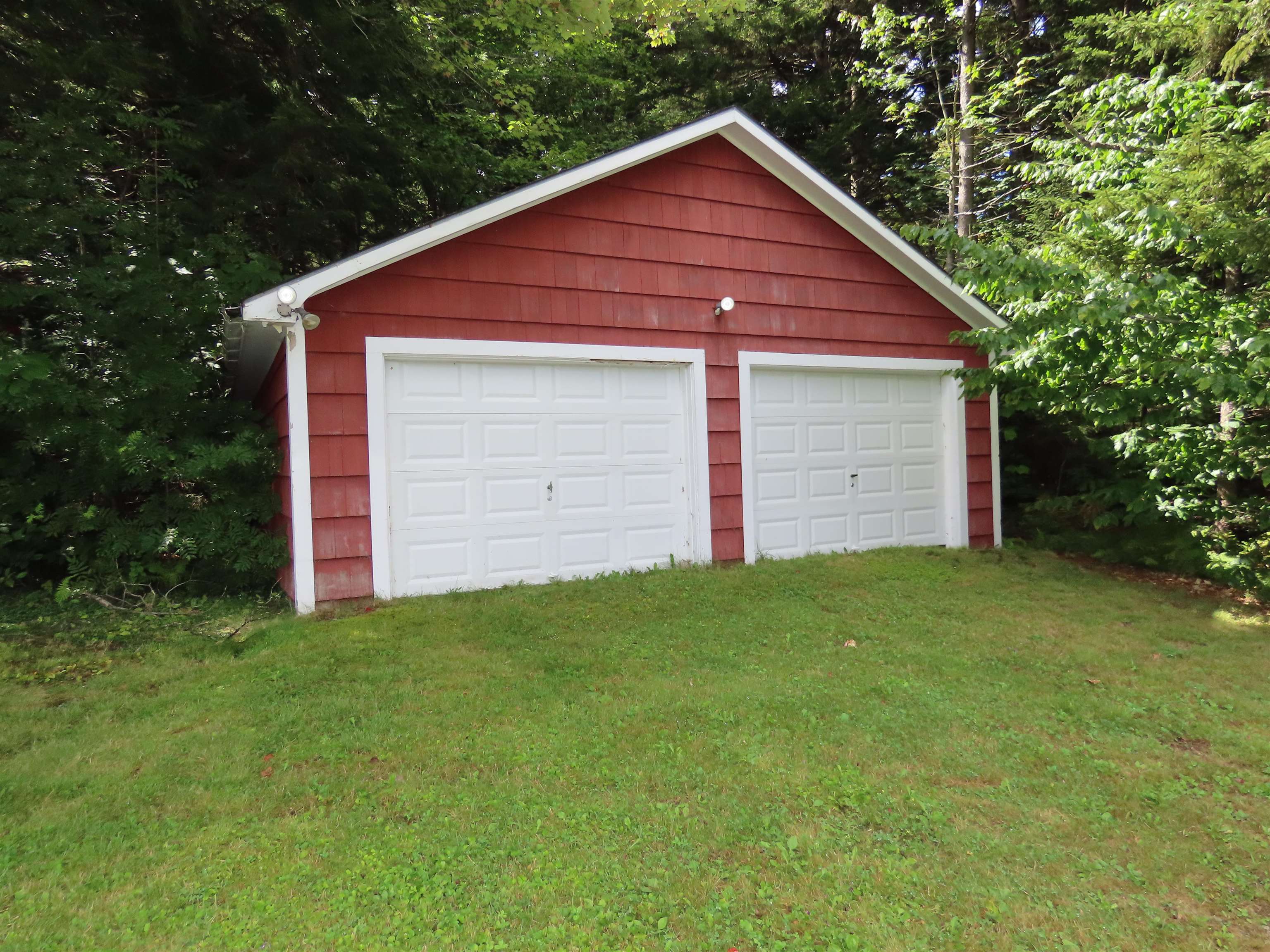 3149 West Hill Drive Property Photo 4