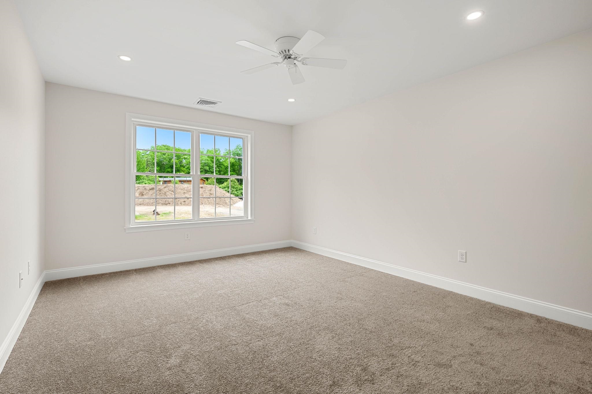 Unit 7 Violette Drive Property Photo 23