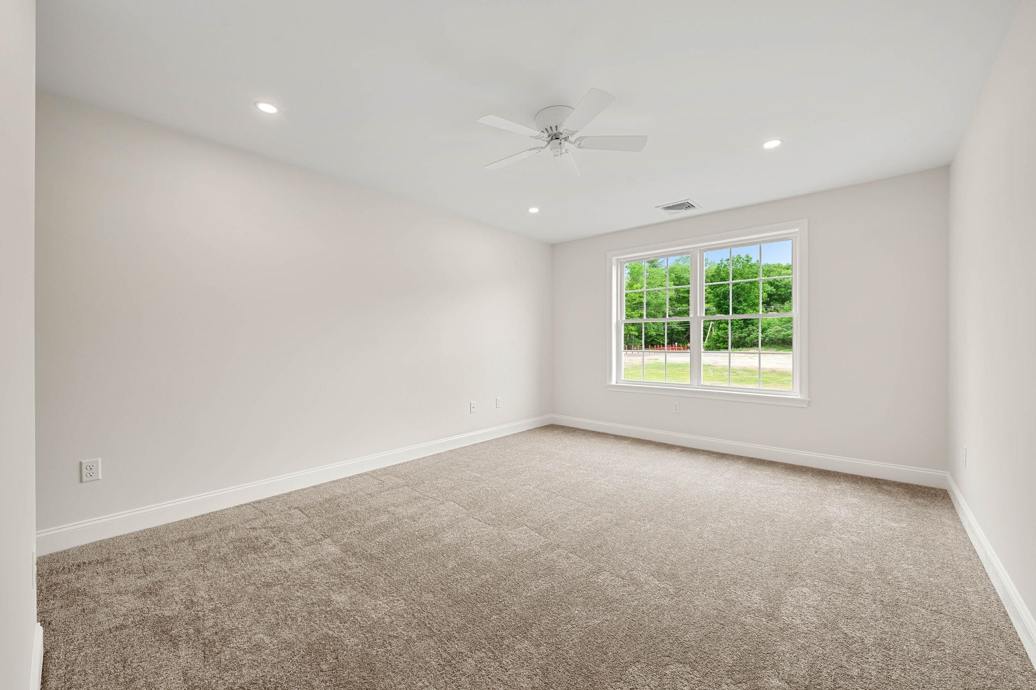 Unit 7 Violette Drive Property Photo 24