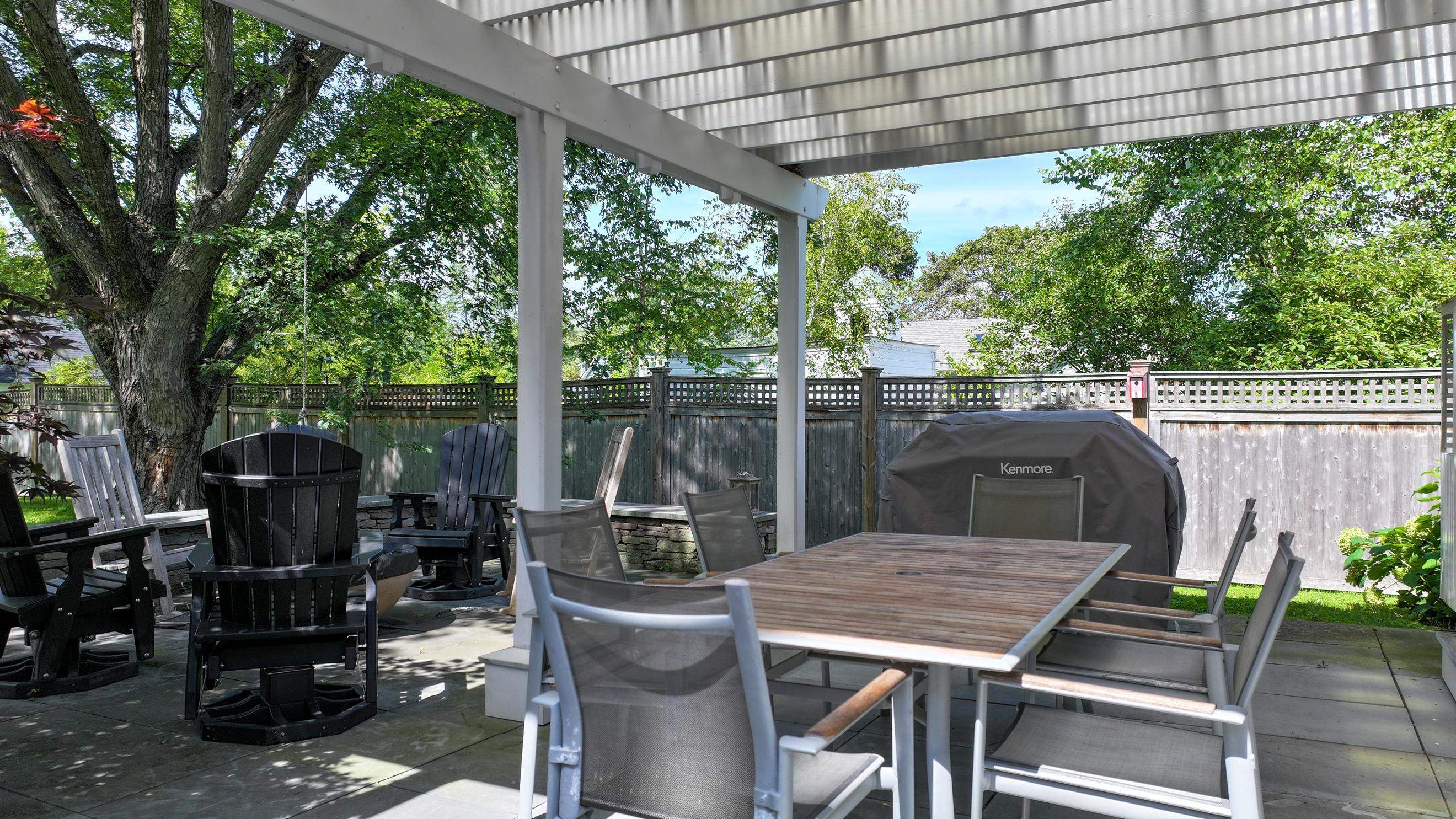 40 South Street Property Photo 9