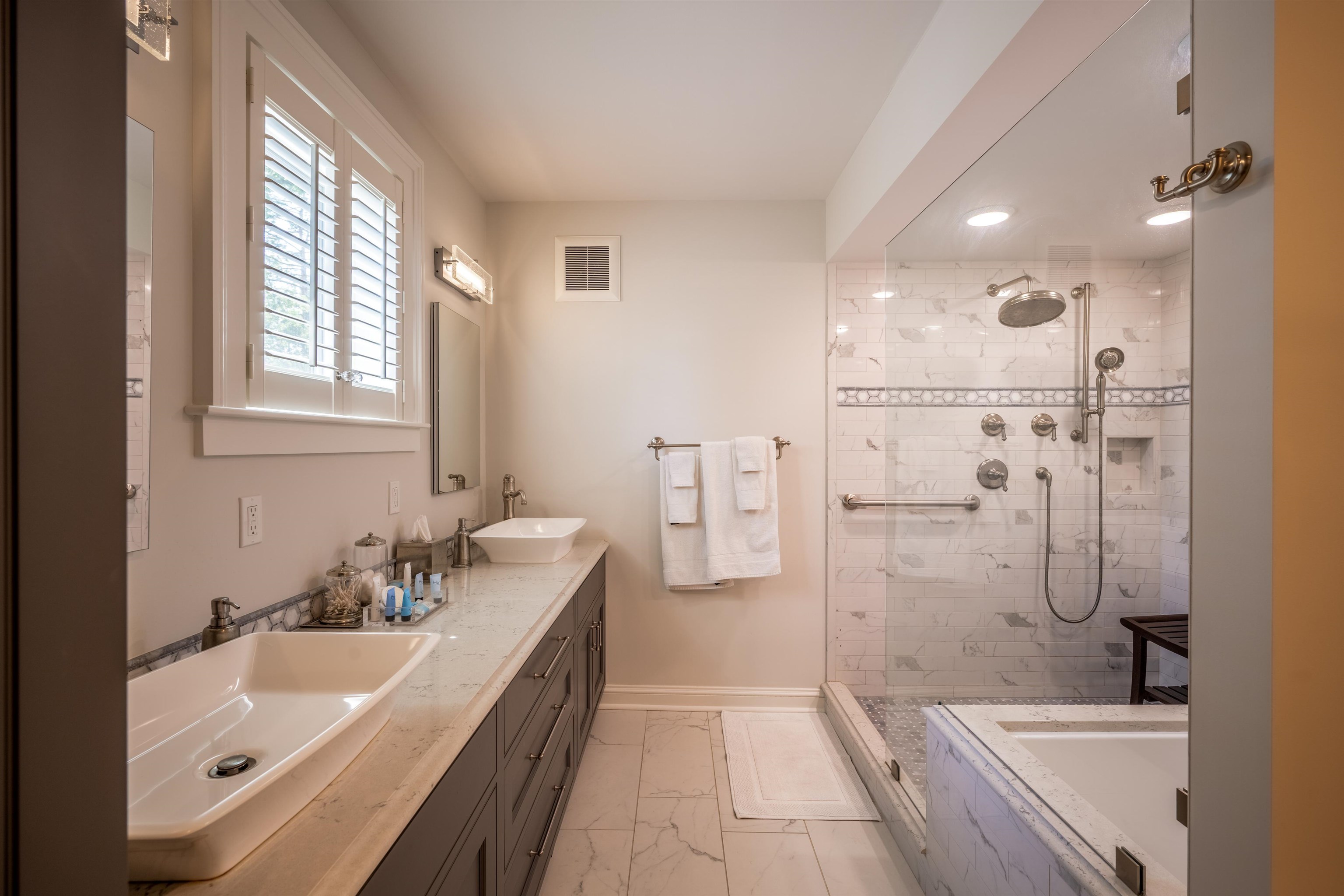 40 South Street Property Photo 33