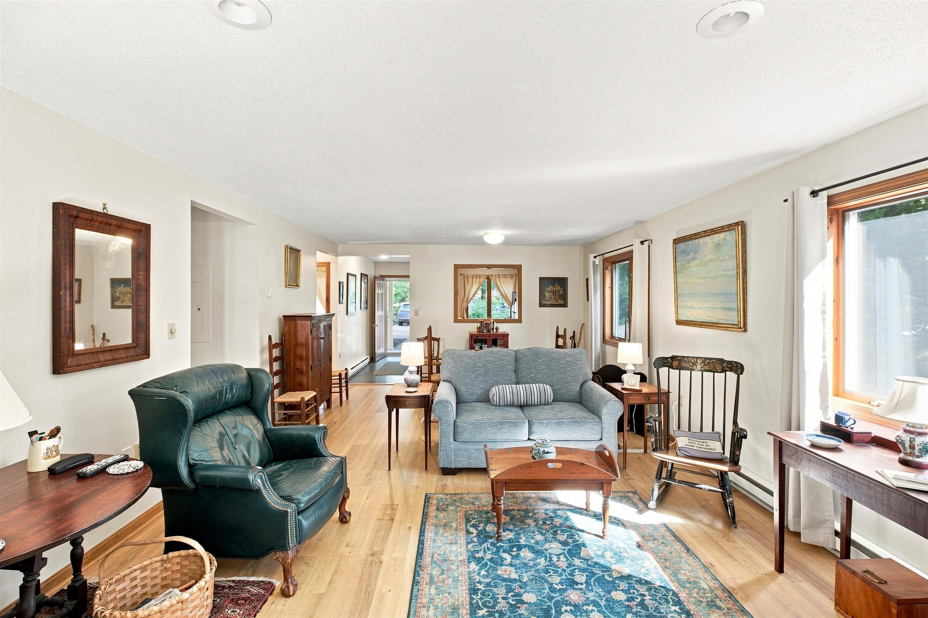 70 Northbrook Circle Property Photo 7