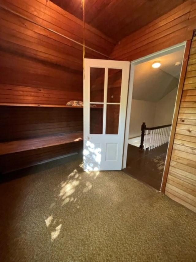 1957 Memorial Drive Property Photo 6