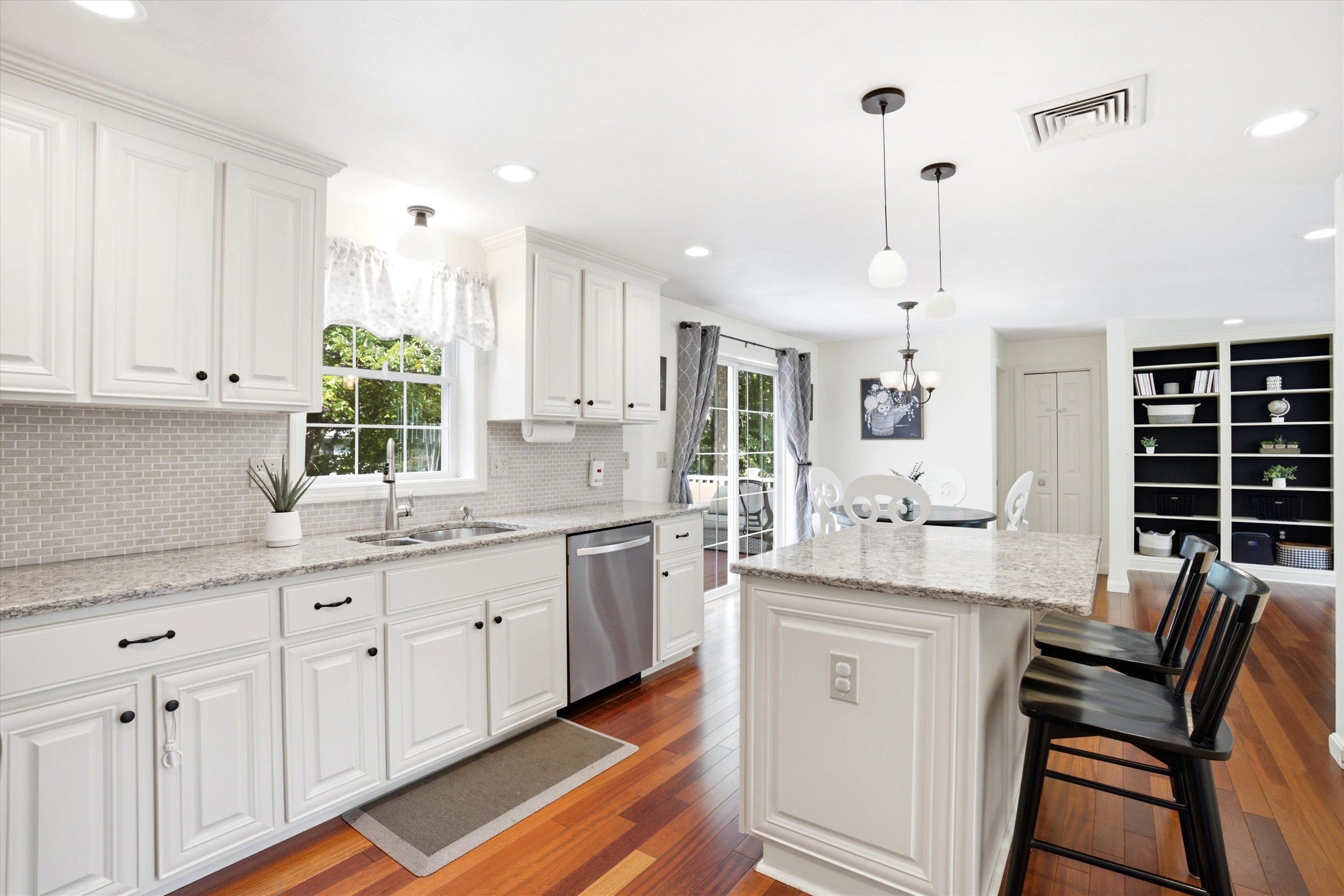 22 Virginia Court Property Photo 8