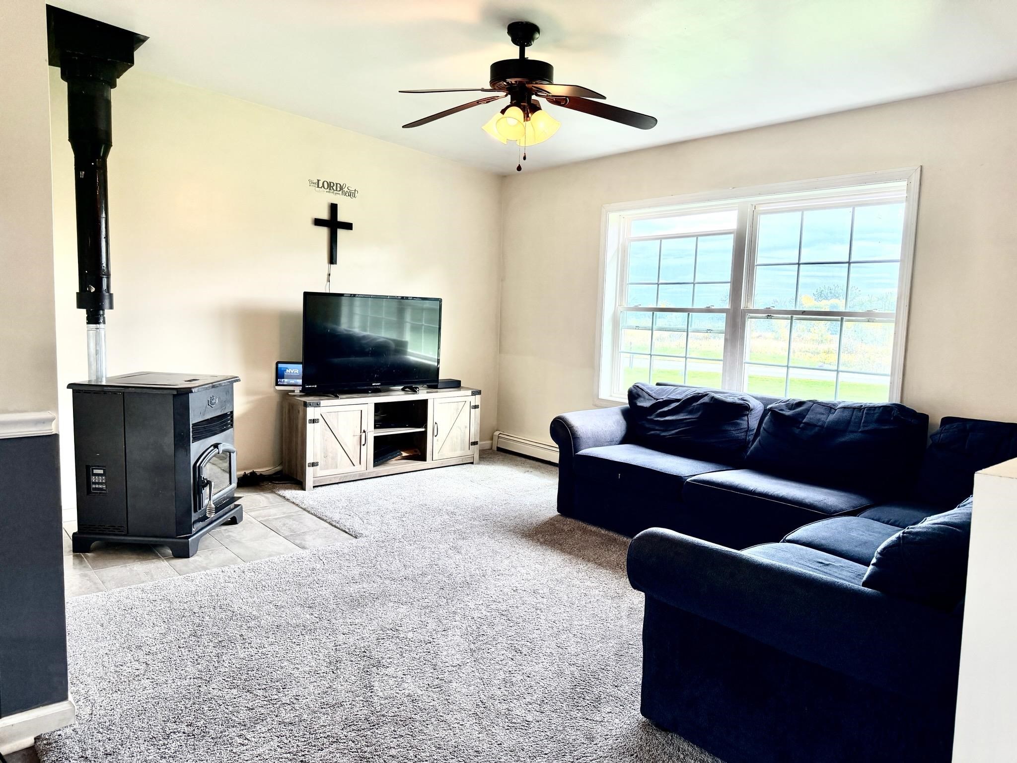3337 Lakeview Drive Property Photo 6
