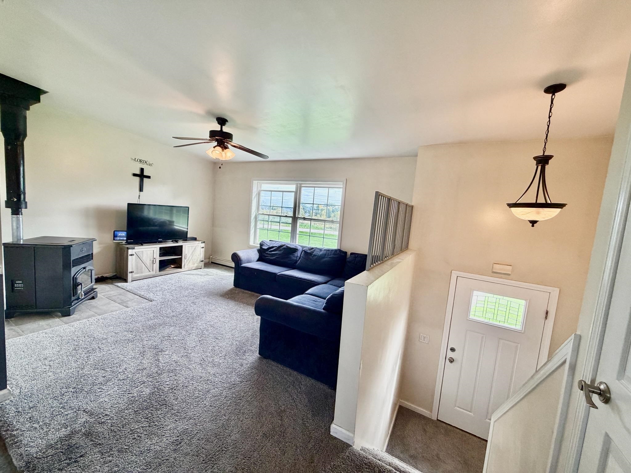 3337 Lakeview Drive Property Photo 7