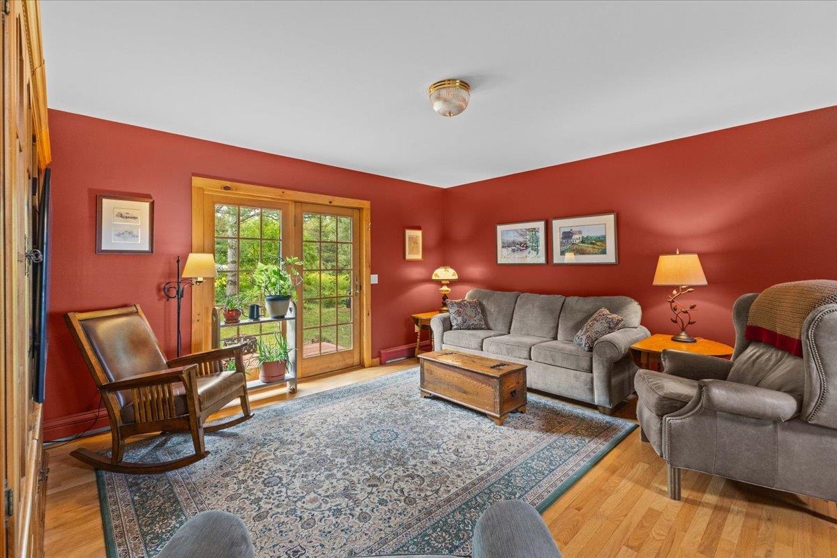 77 Eacker Drive Property Photo 10