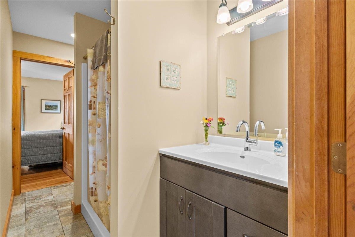 77 Eacker Drive Property Photo 15