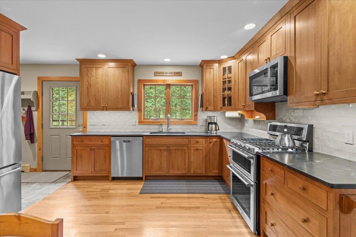 77 Eacker Drive Property Photo 19