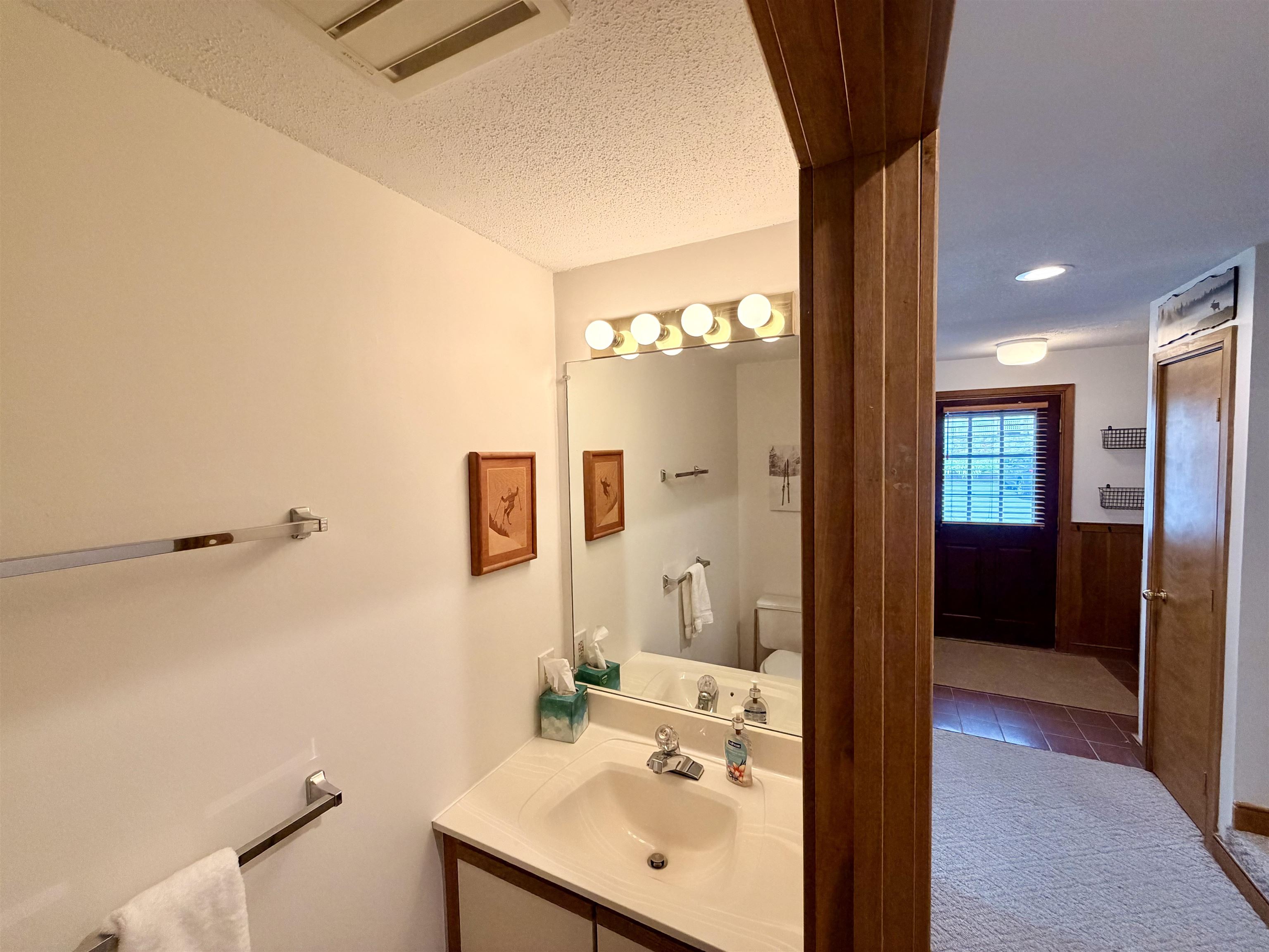 2d Townhouse Square Property Photo 13