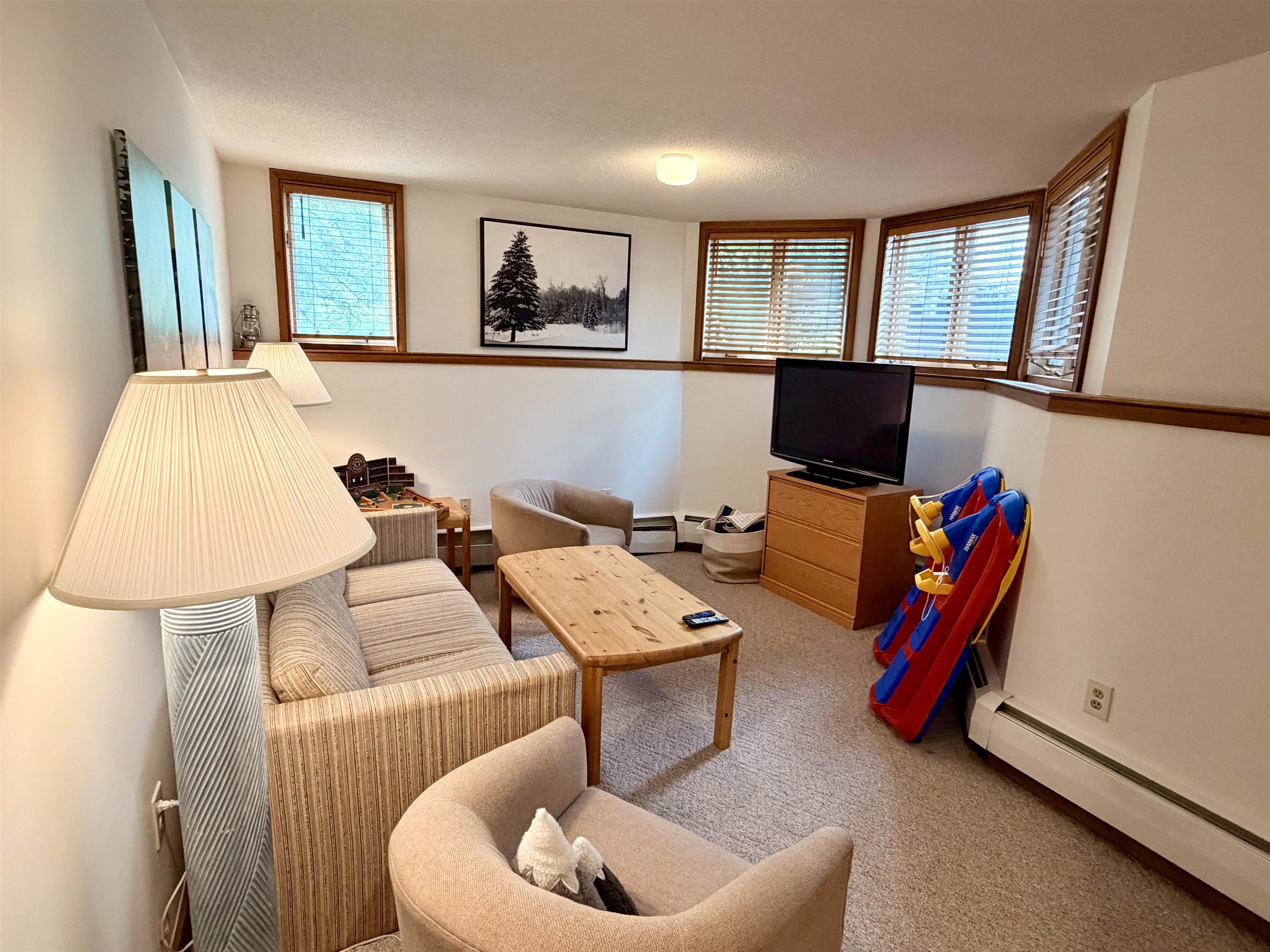 2d Townhouse Square Property Photo 24