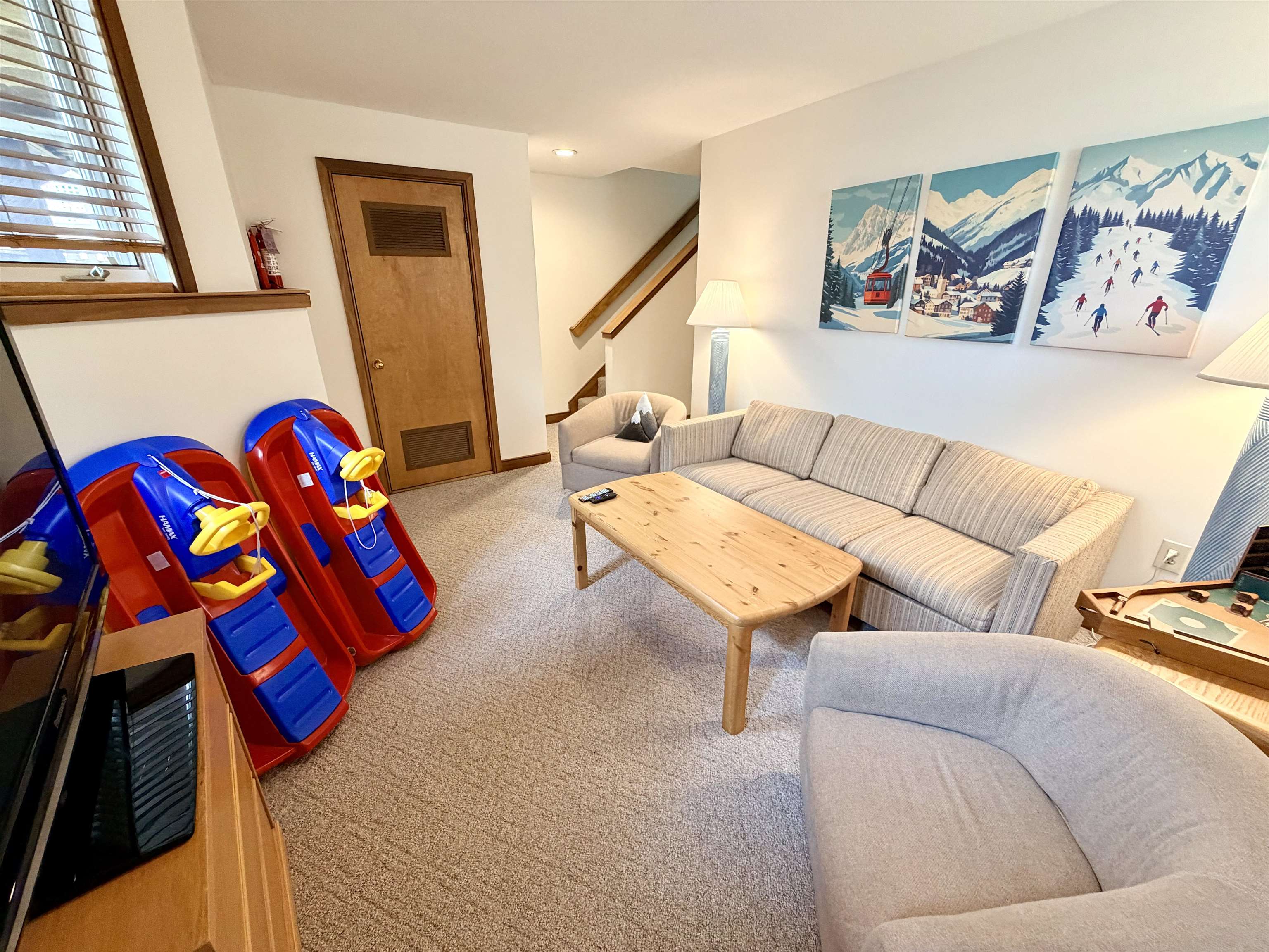 2d Townhouse Square Property Photo 25