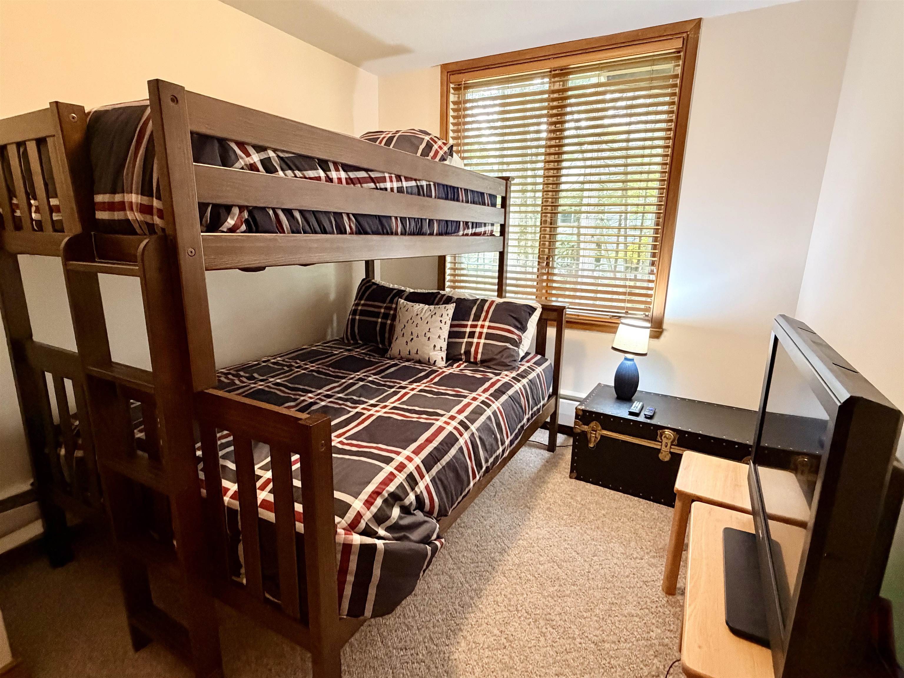 2d Townhouse Square Property Photo 35