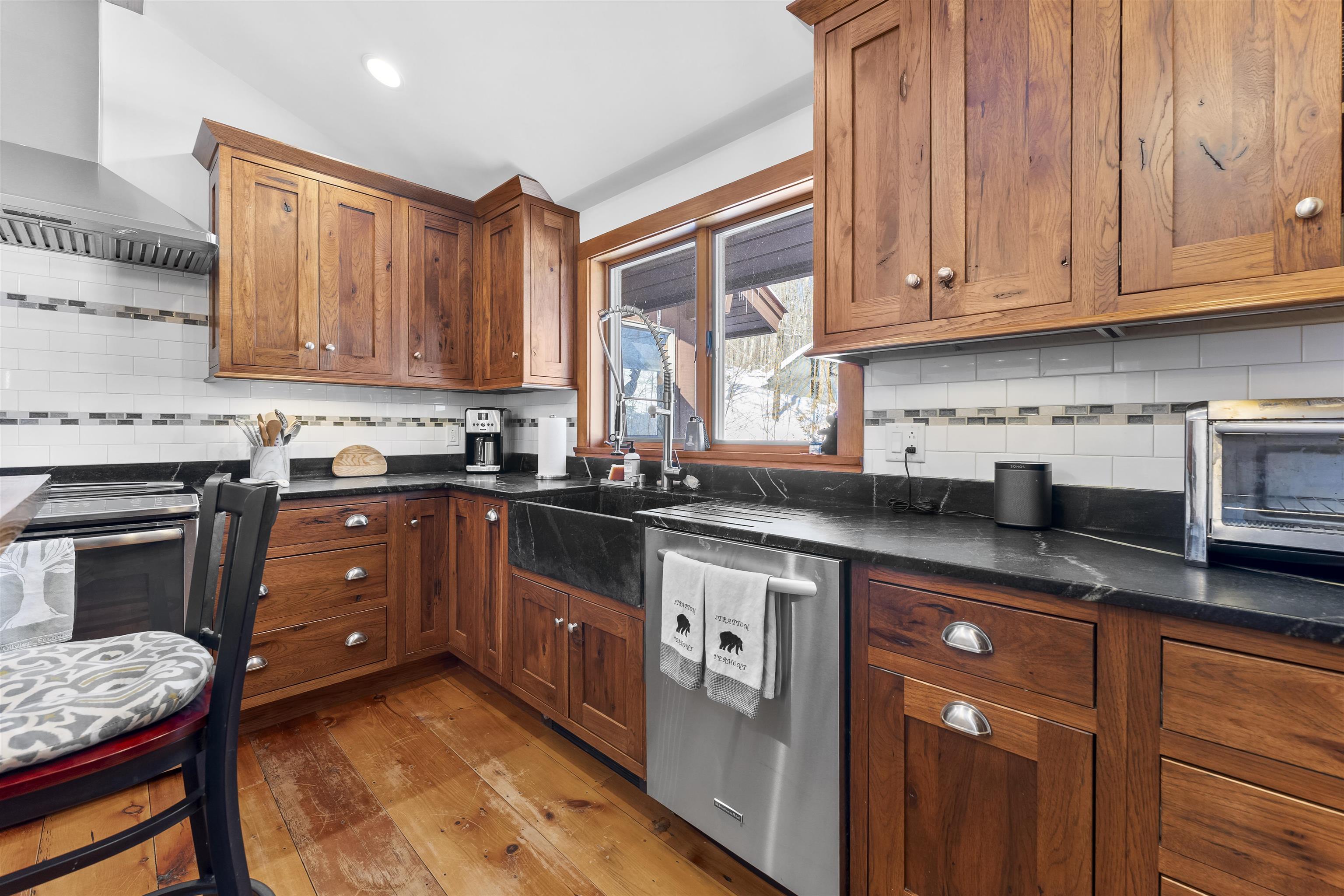 11 Round Tree Road Property Photo 11