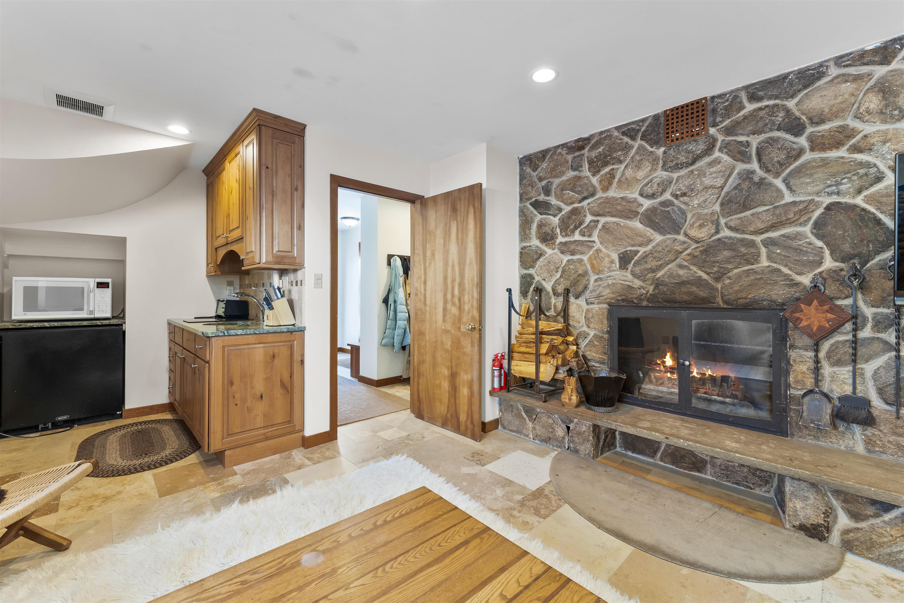 11 Round Tree Road Property Photo 30