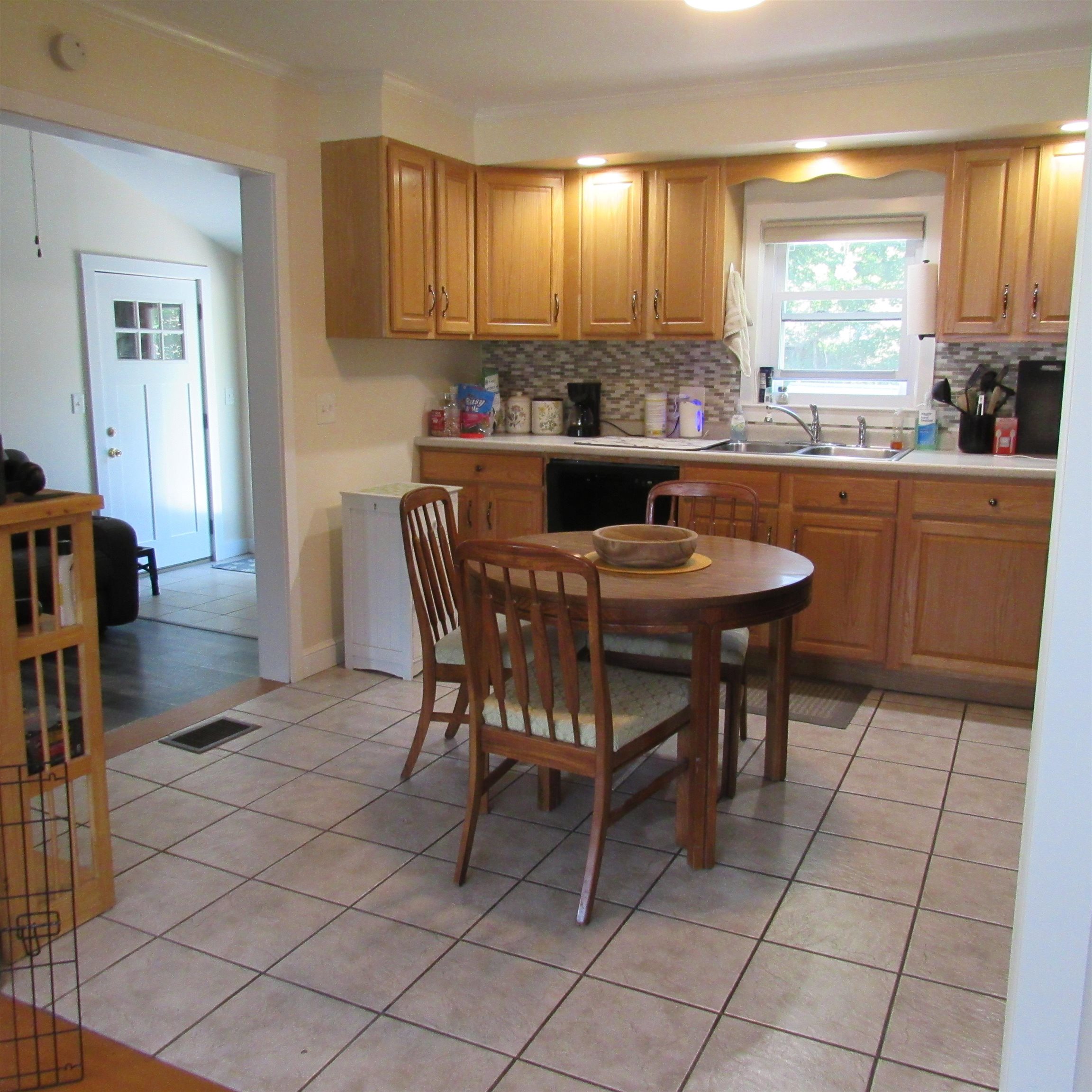 9 Stone Avenue Property Photo 8
