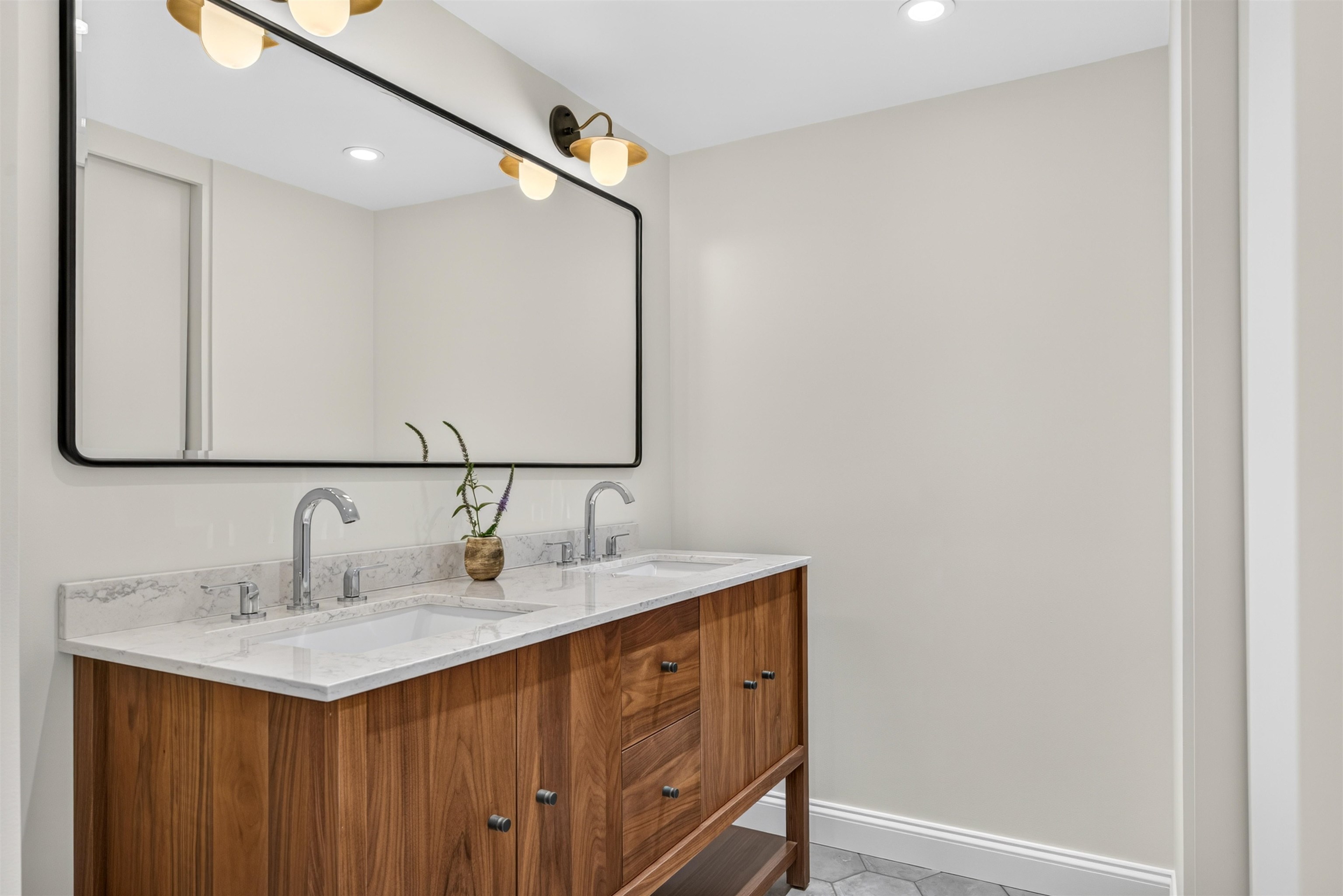 494-564 Goodaleville Road Property Photo 14