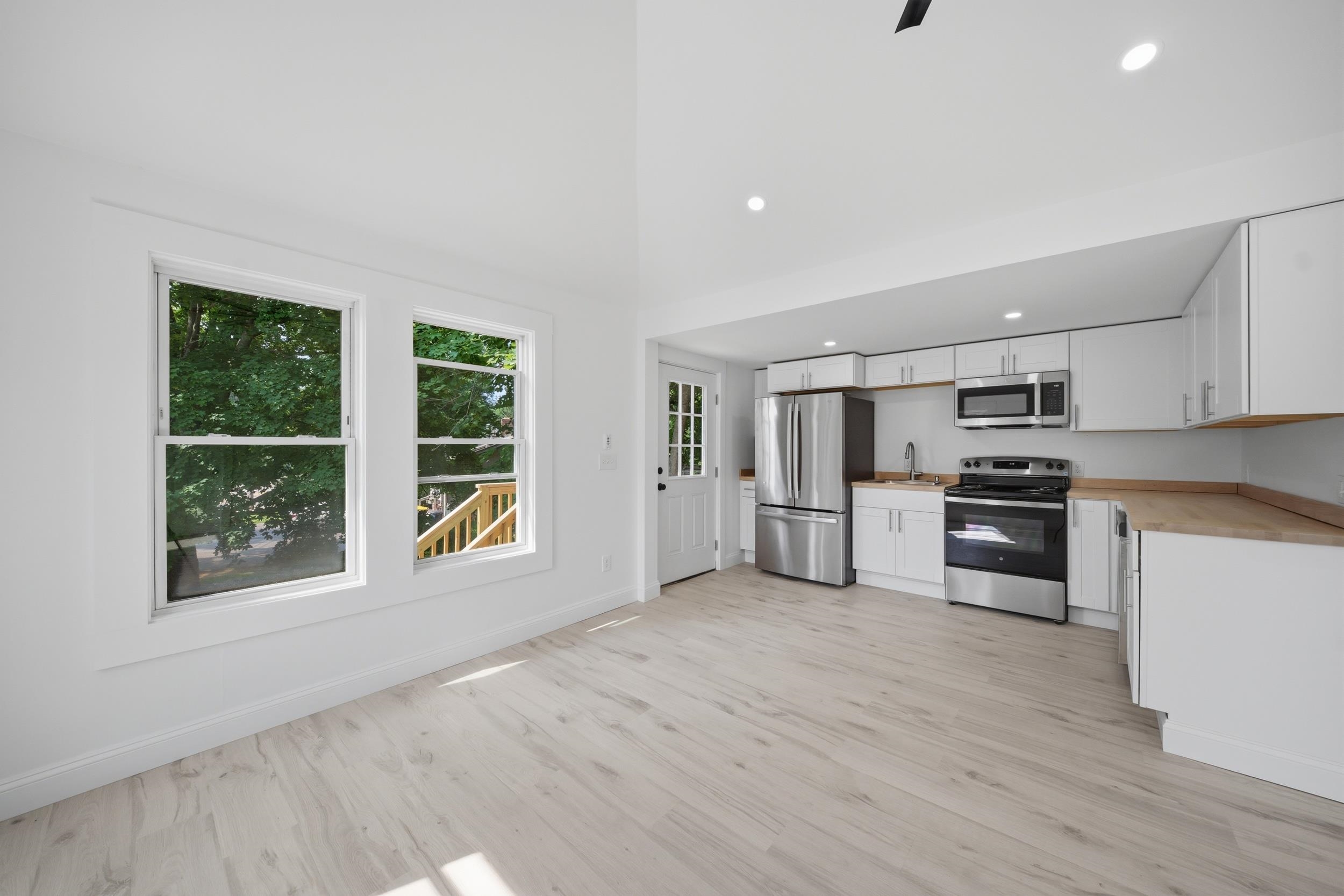 79 Gilford Avenue Property Photo 4