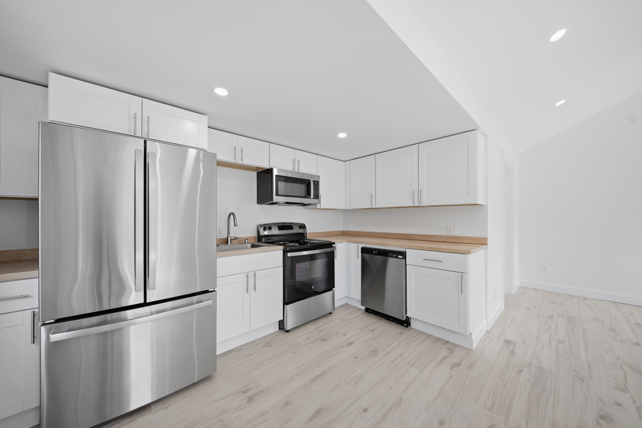 79 Gilford Avenue Property Photo 7