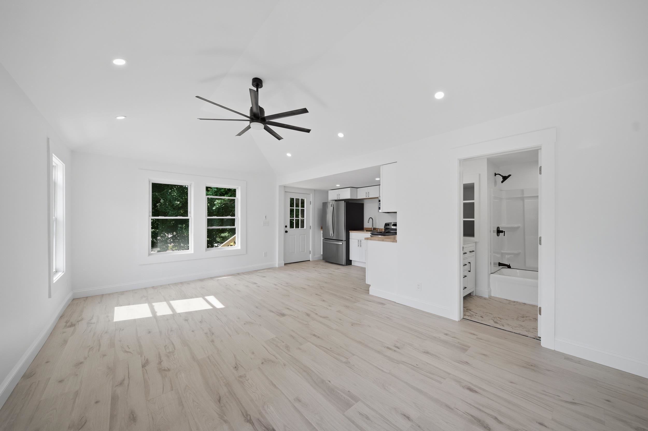 79 Gilford Avenue Property Photo 12