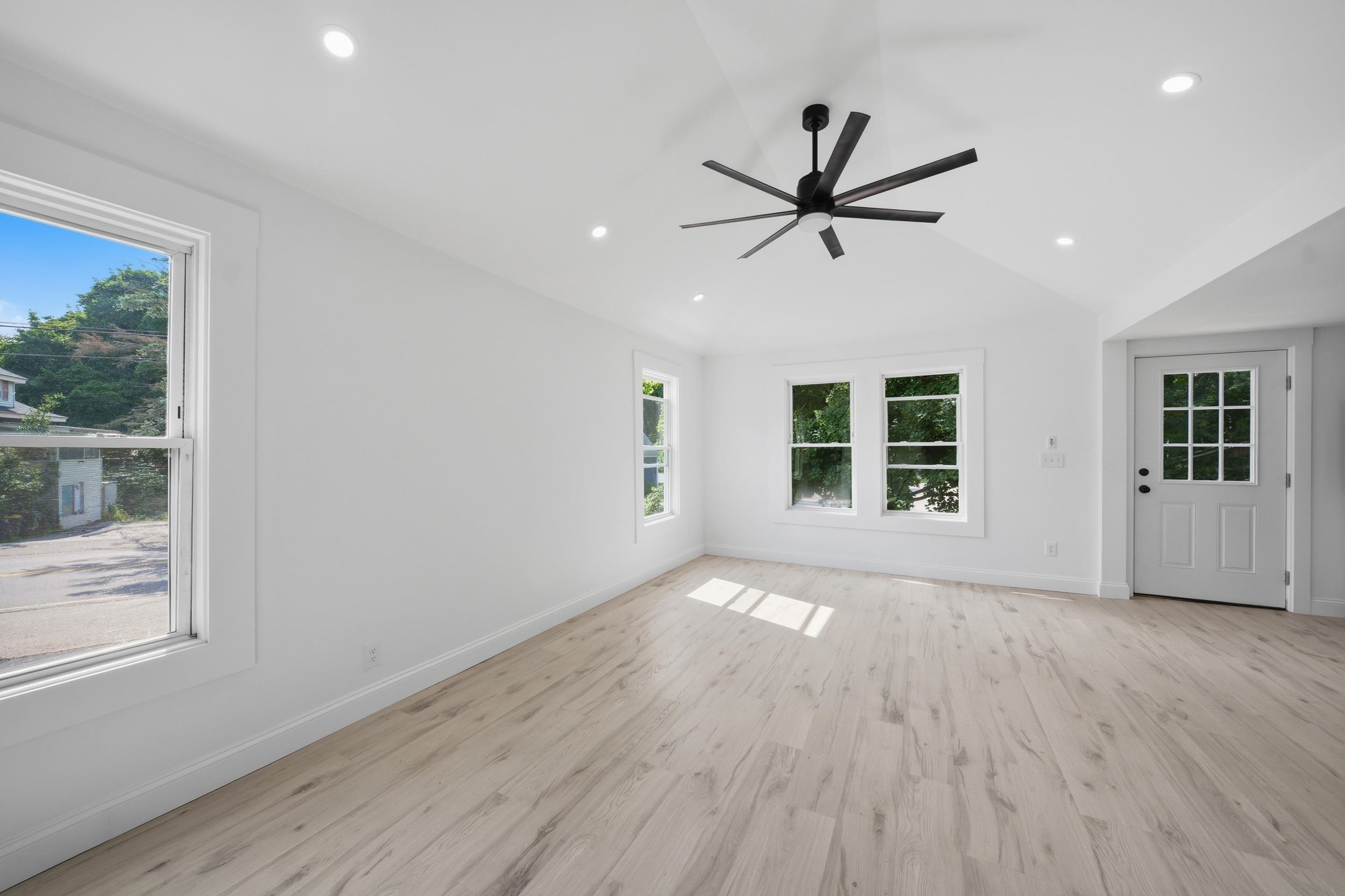 79 Gilford Avenue Property Photo 13