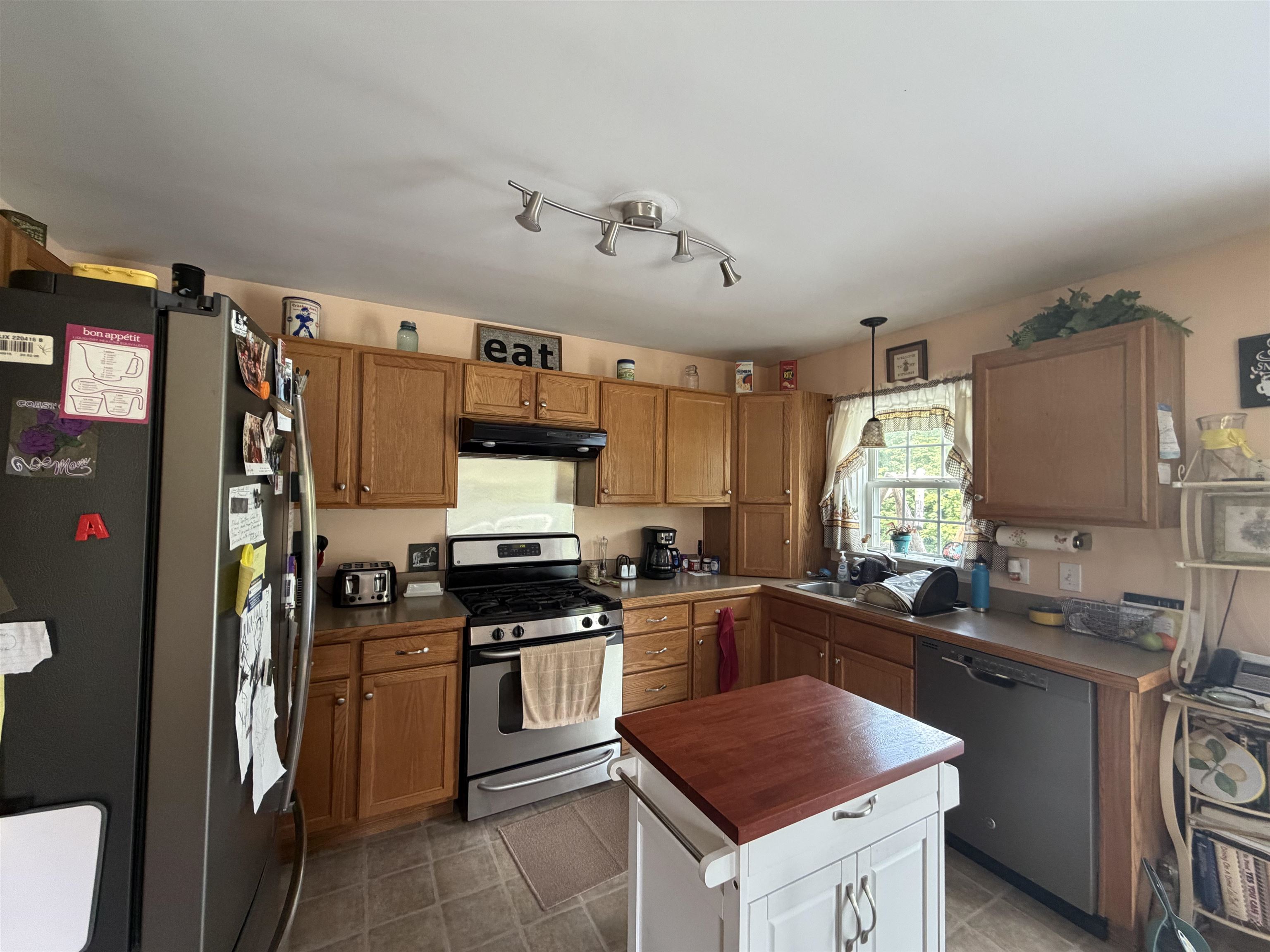 50 Lynn Hill Road Property Photo 4