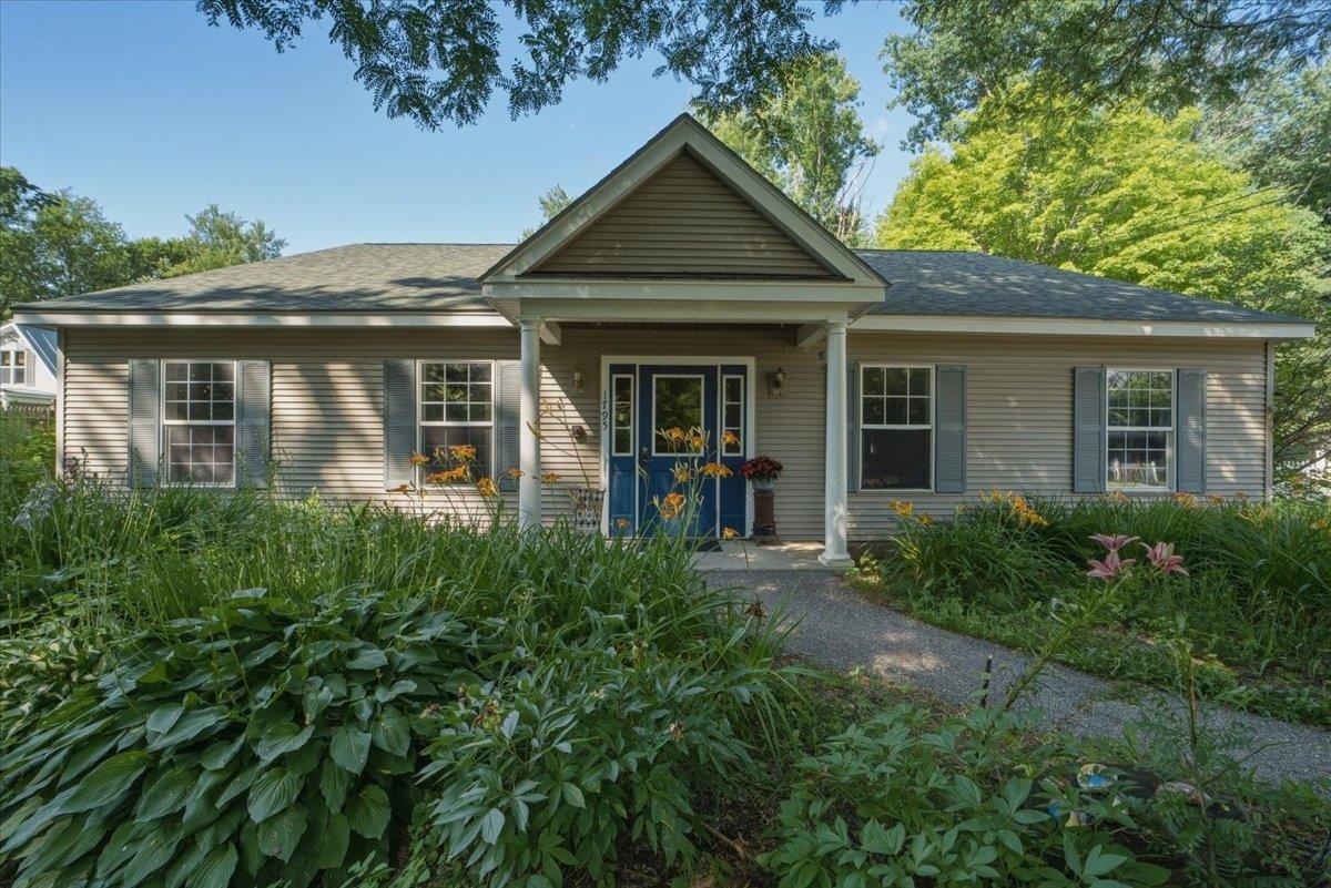 1795 Main Street Property Photo 1