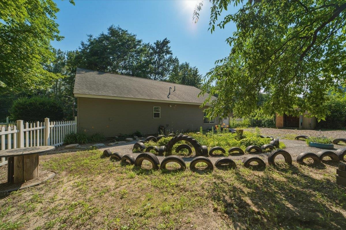 1795 Main Street Property Photo 5