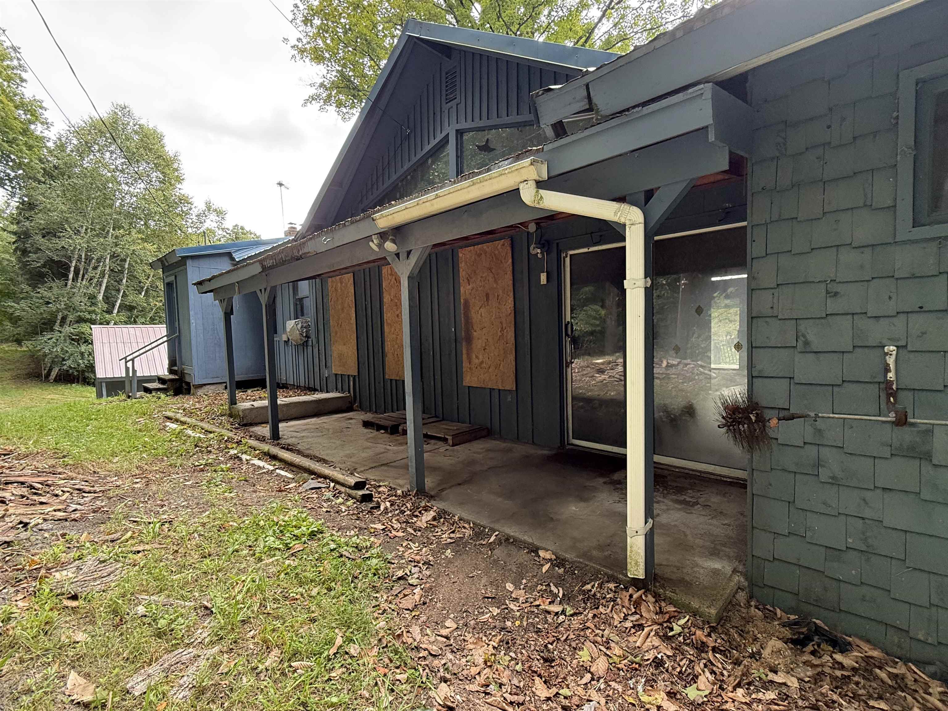 1252 Peth Road Property Photo 4