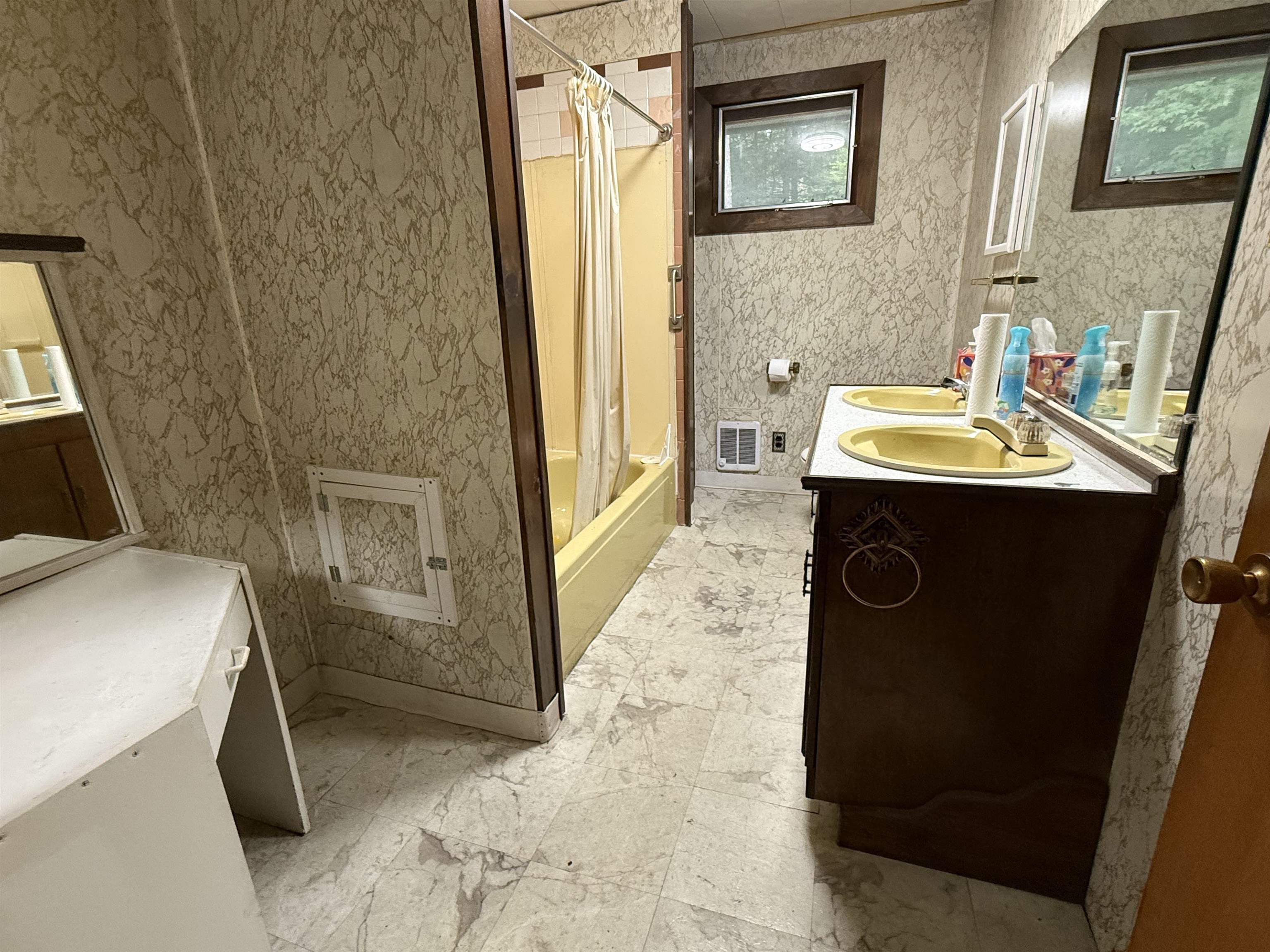 1252 Peth Road Property Photo 9