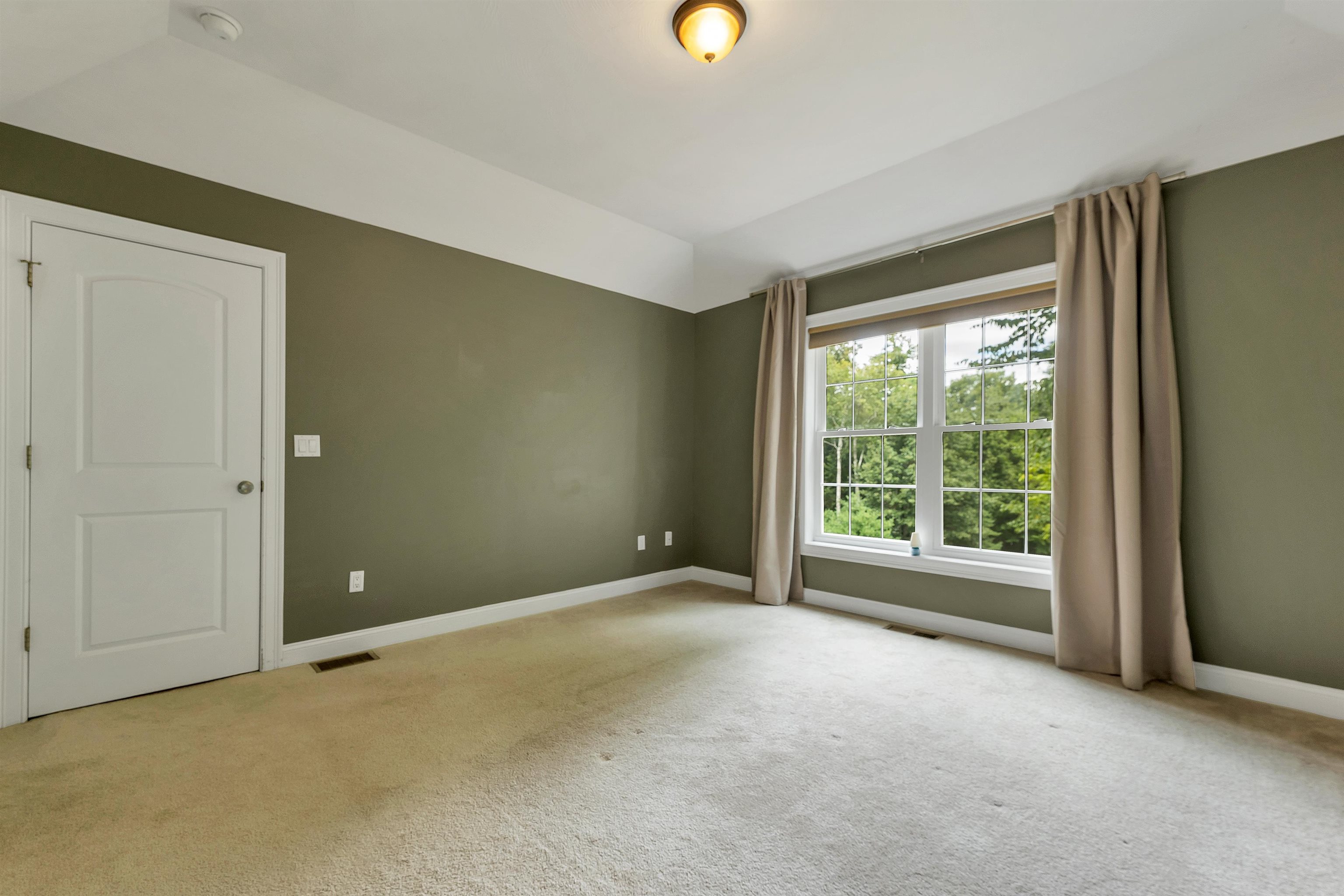 39 Sterling Drive Property Photo 11