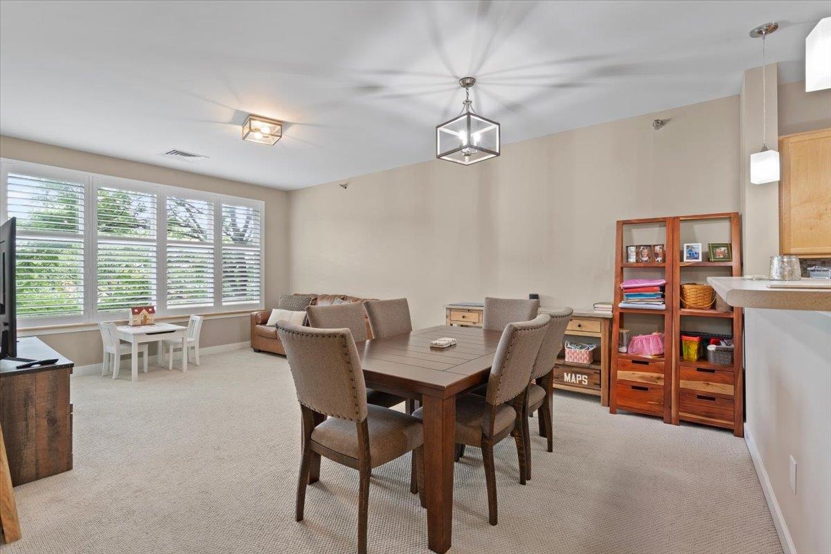 370 Farrell Street Property Photo 5