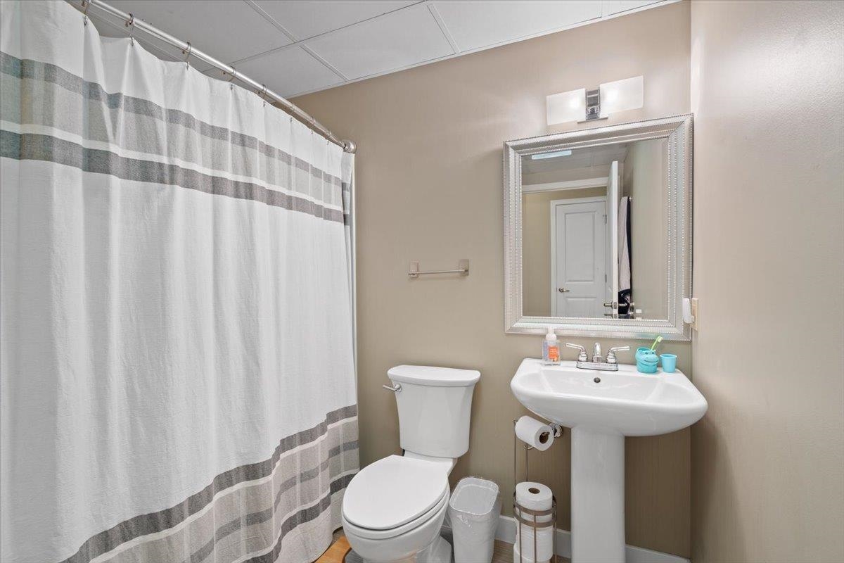 370 Farrell Street Property Photo 12