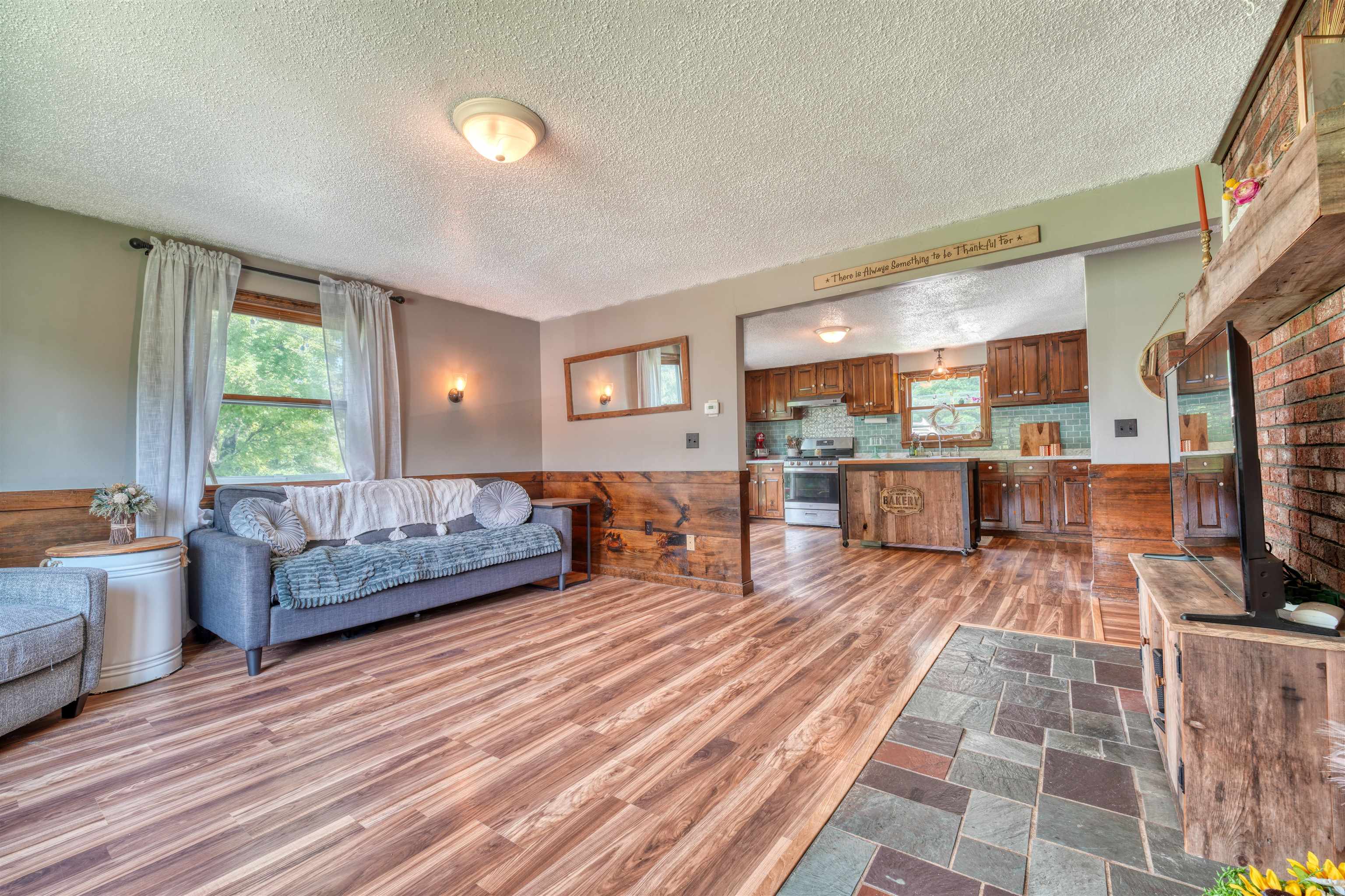 7 Applecrest Lane Property Photo 17